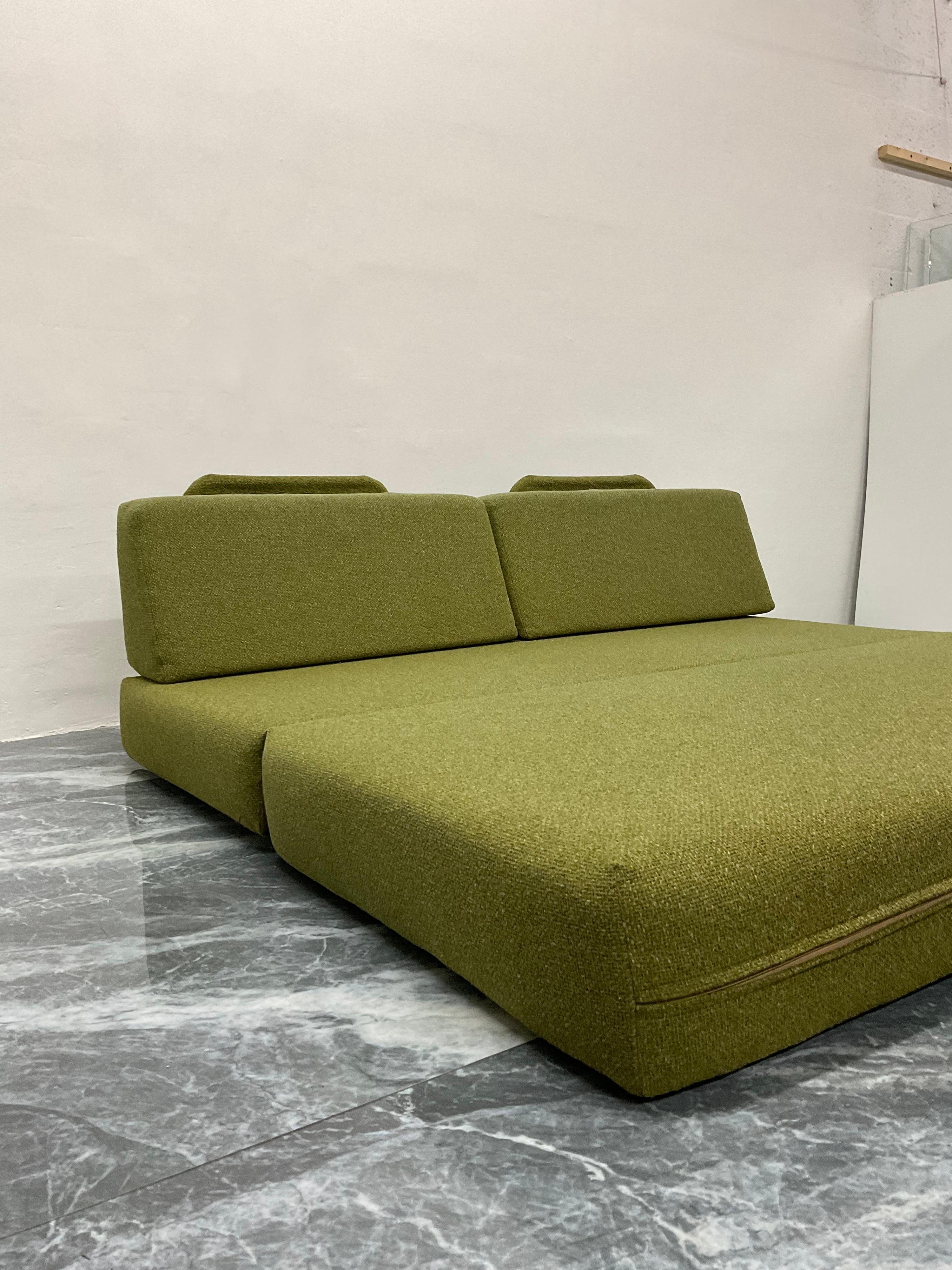 Mid-Century Vintage Green Sofa and Convertible Bed, 1970s 1