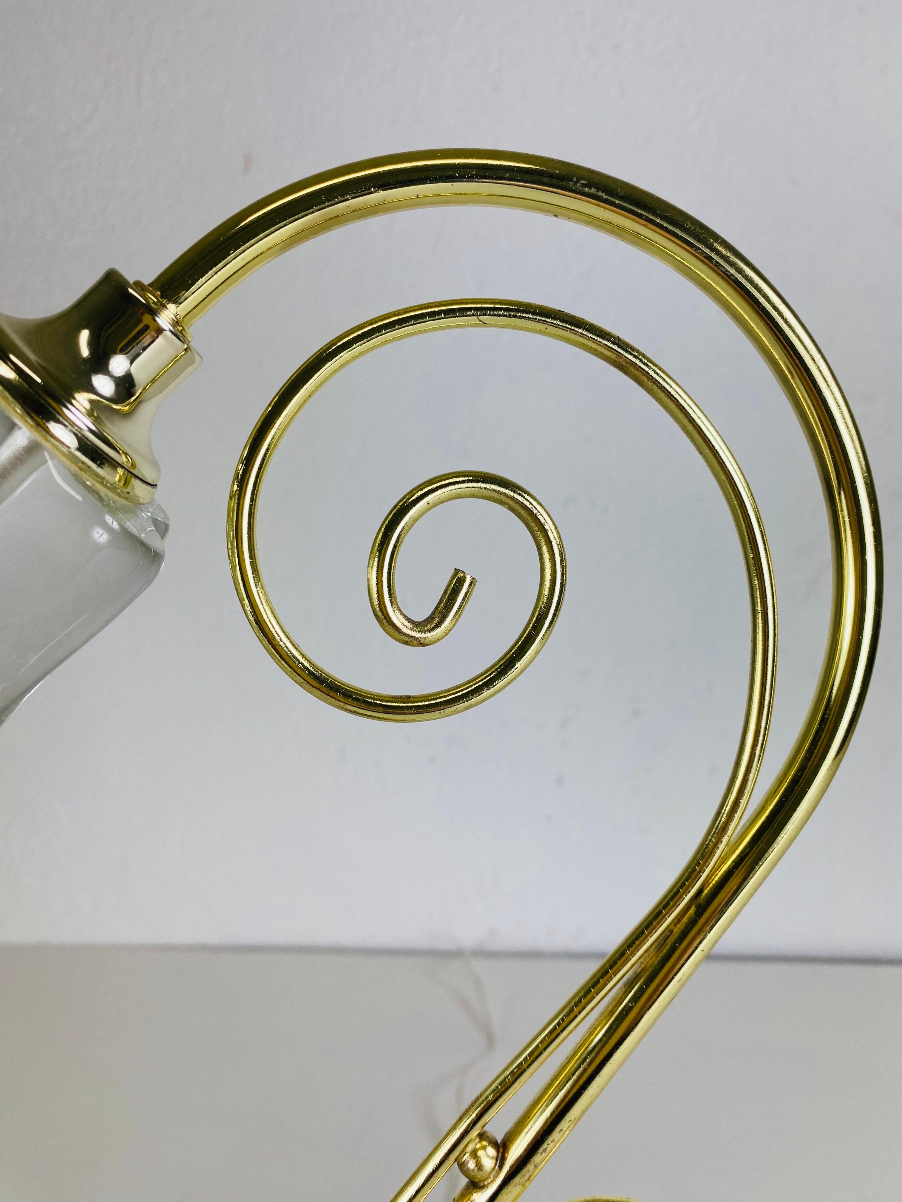 Mid century vintage mundgeblasenen italienischen Murano klar Glas Calla Lilie Lampe (Moderne der Mitte des Jahrhunderts) im Angebot