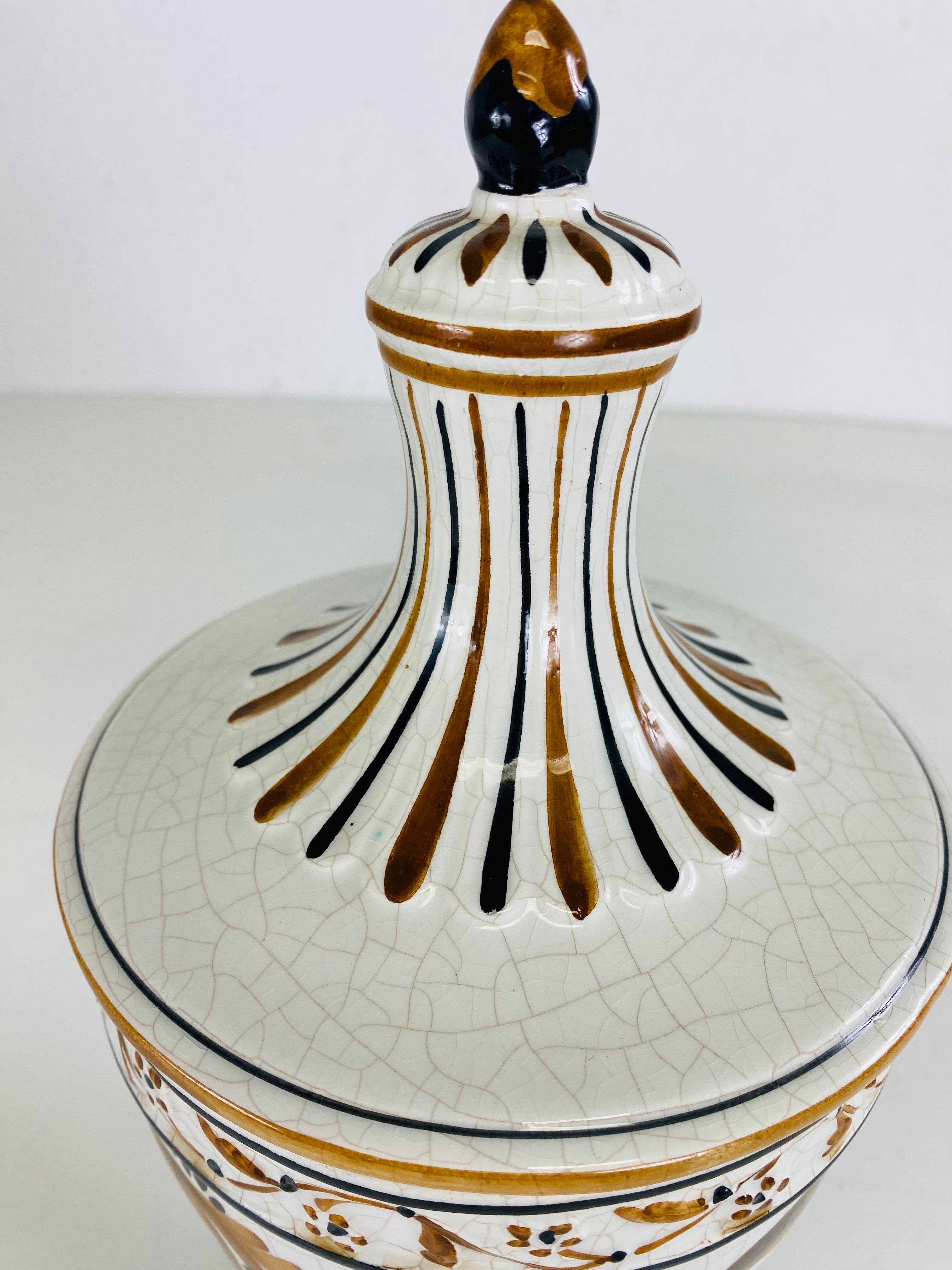 Mid century vintage hand-painted Italian pottery urn with lid. For Sale 3
