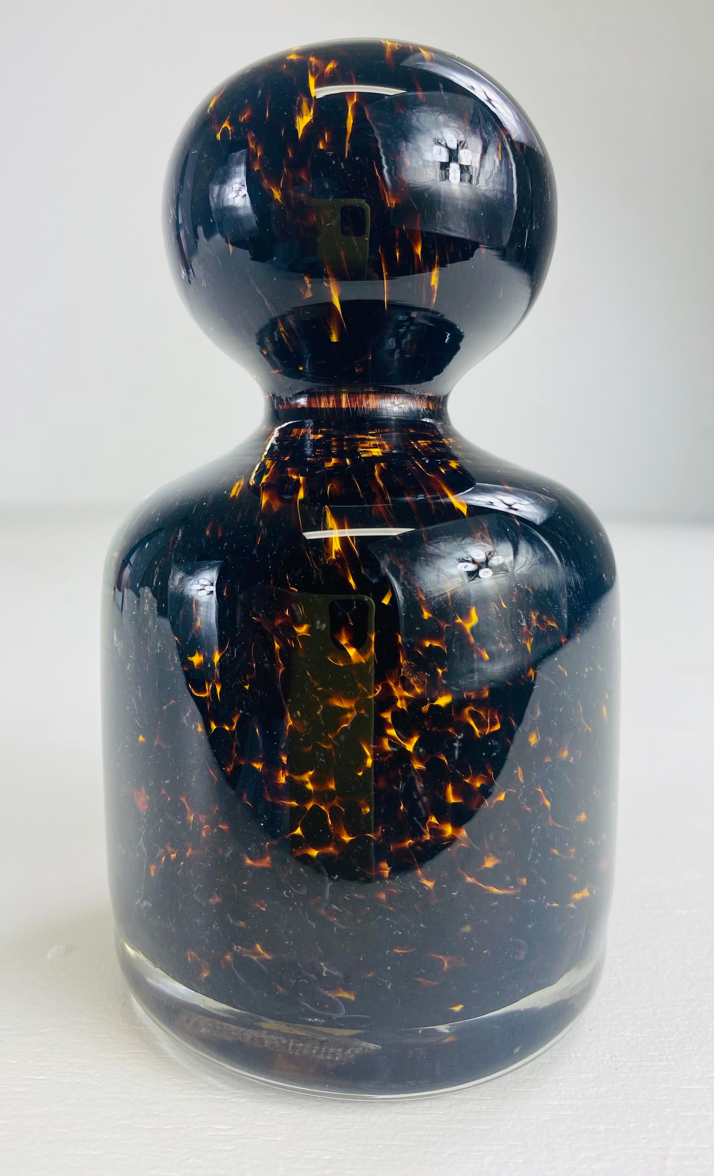 Mid century vintage handblown Murano glass paperweight In Good Condition For Sale In Allentown, PA