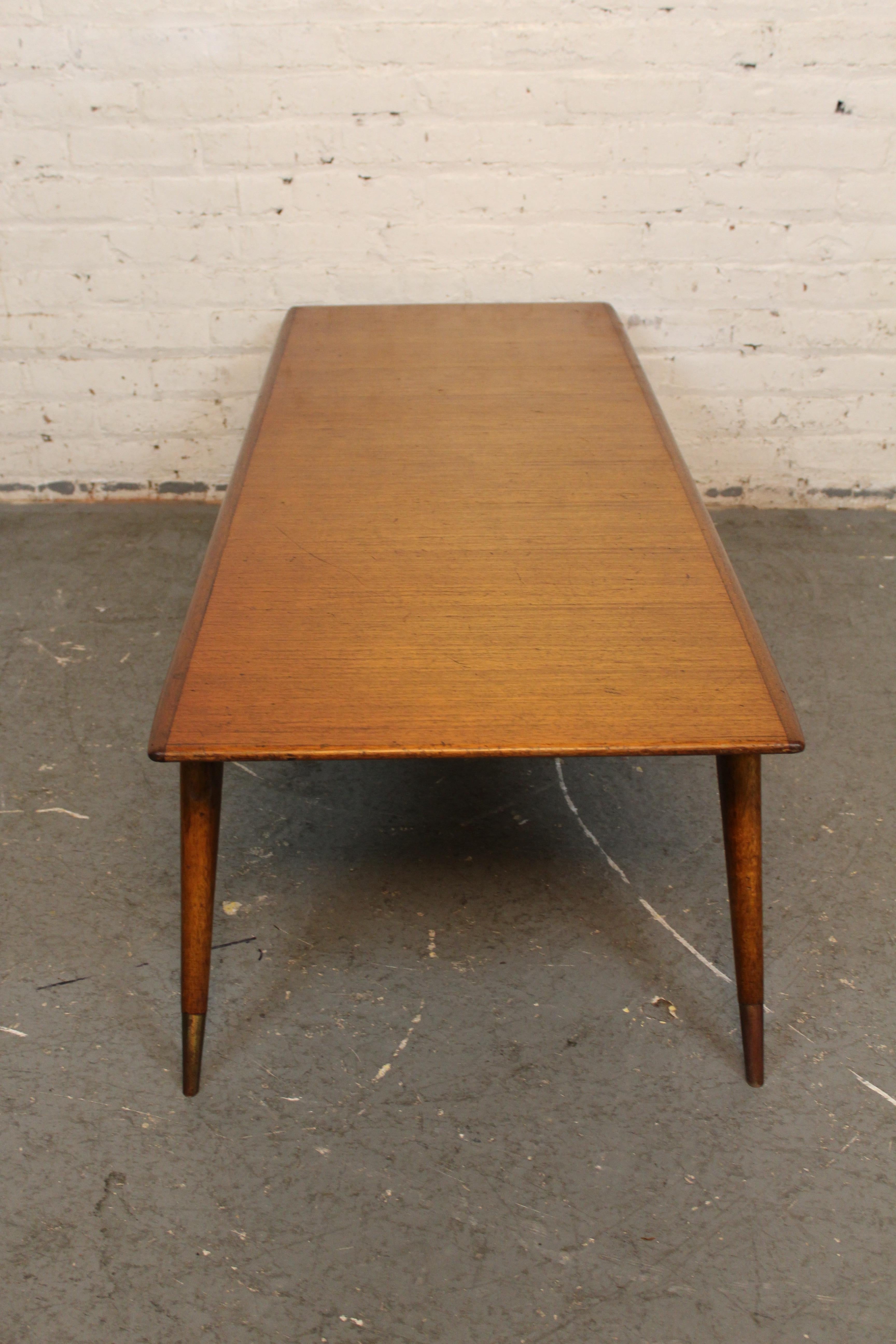 Mid-Century Vintage Italienisch Buche & Messing Couchtisch (20. Jahrhundert) im Angebot