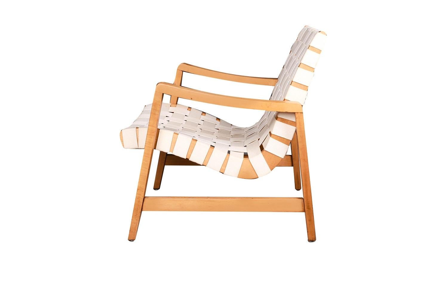 webbed lounge chair