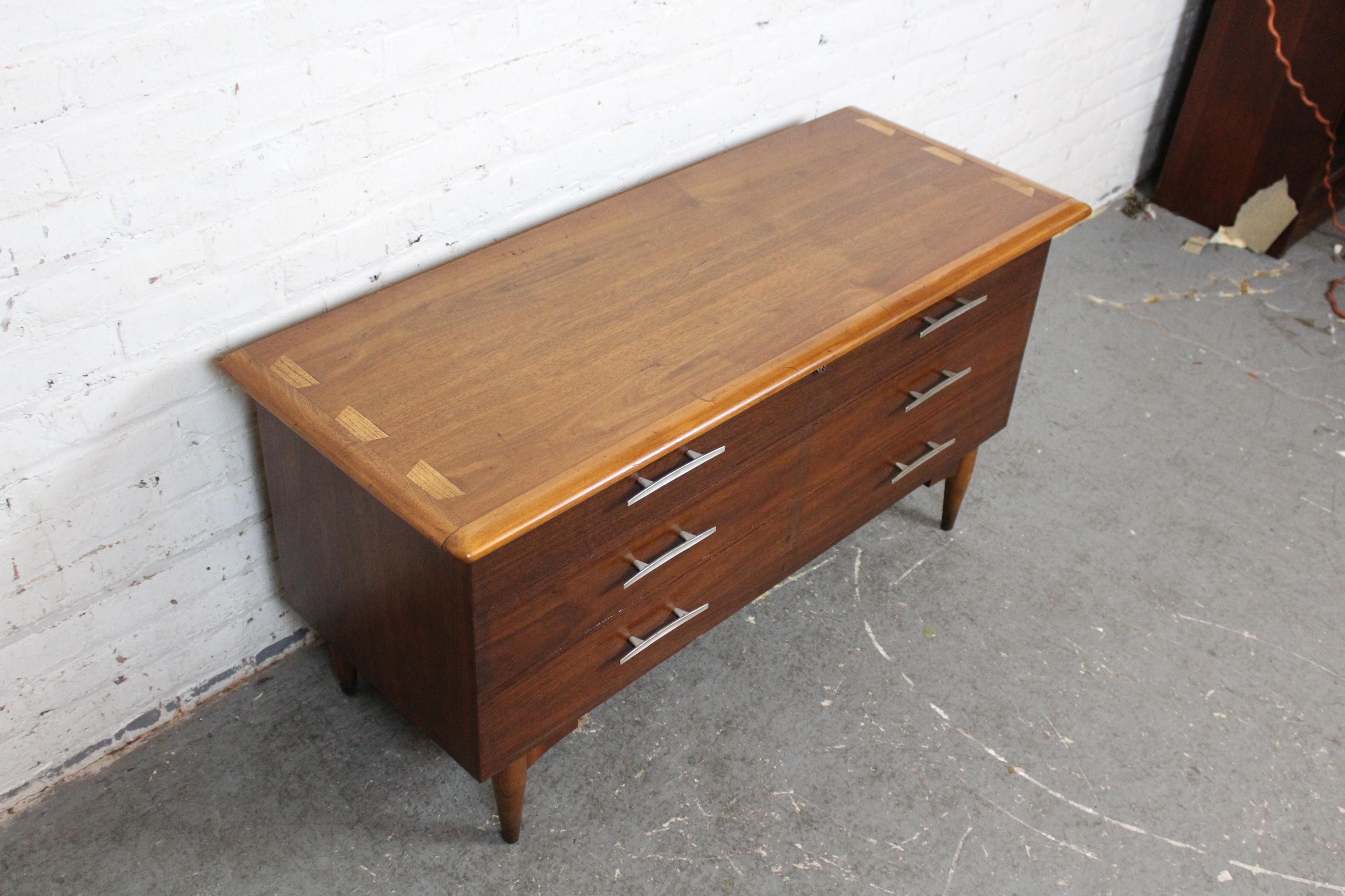 American Mid-Century Vintage Lane 