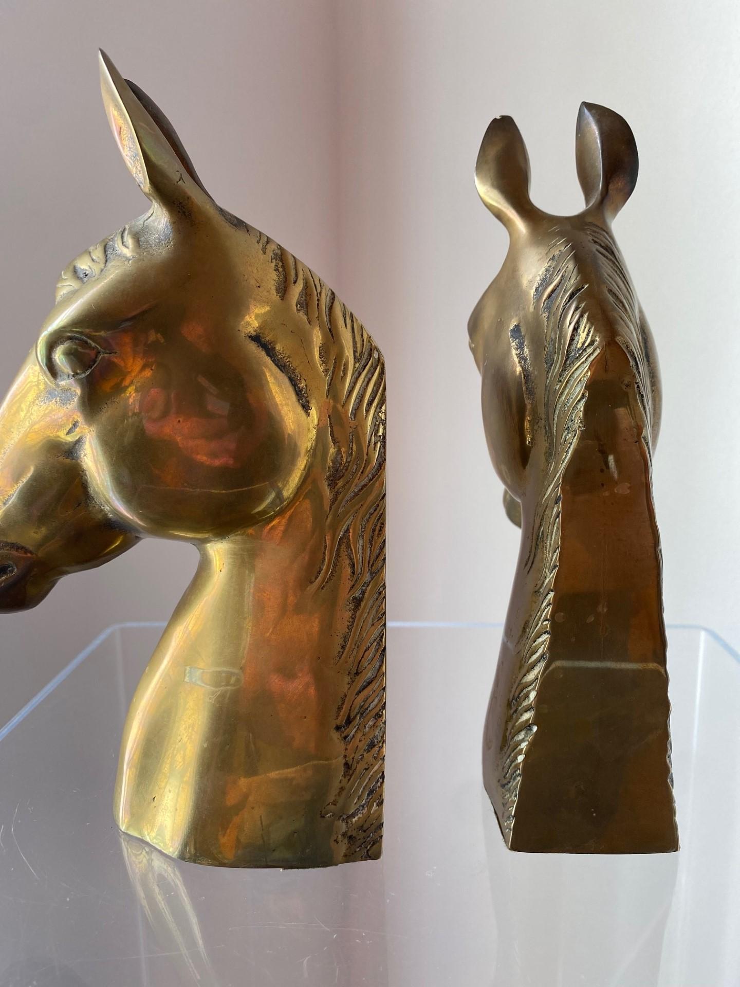 Mid-Century Vintage Large Brass Horse Head Bookends In Good Condition In San Diego, CA