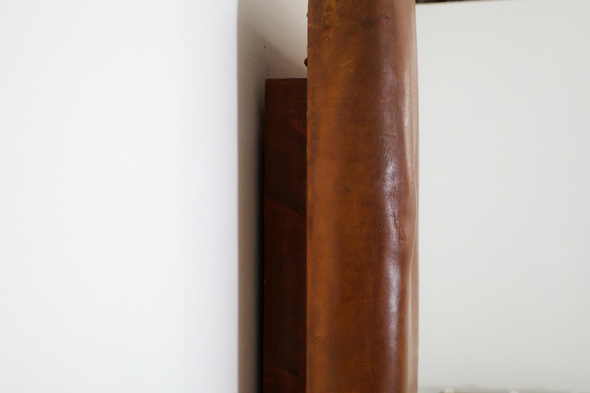 Mid-Century Vintage Gymnastik-Teppich oder Kopfteil aus Leder im Angebot 9