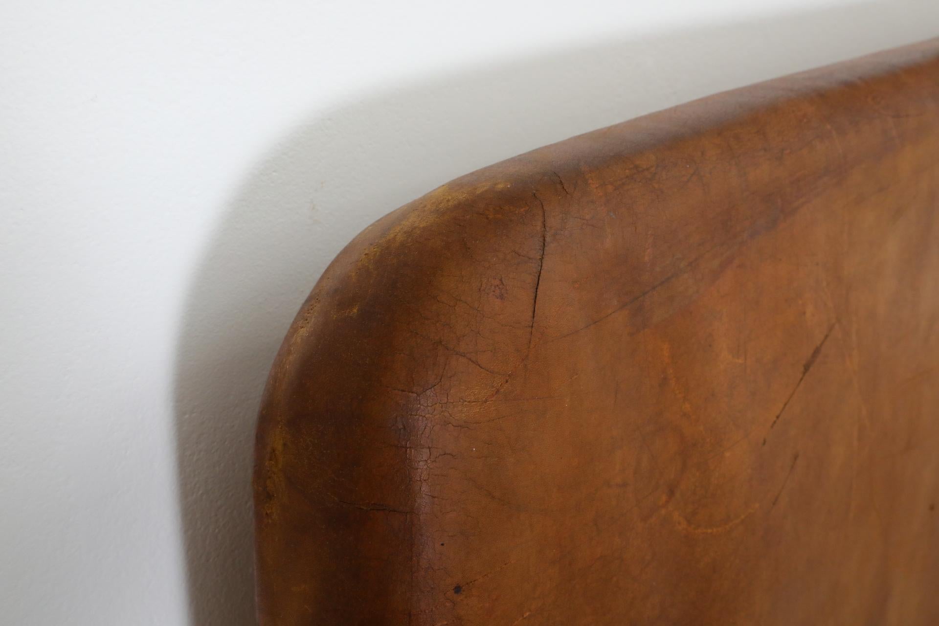 Mid-Century Vintage Gymnastik-Teppich oder Kopfteil aus Leder im Angebot 10