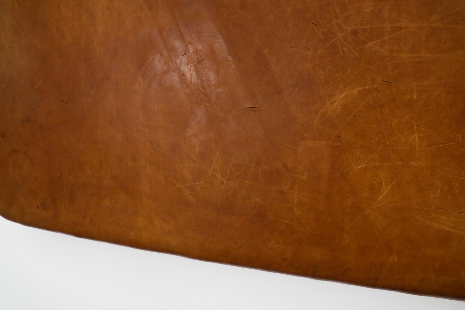Mid-Century Vintage Gymnastik-Teppich oder Kopfteil aus Leder im Angebot 3