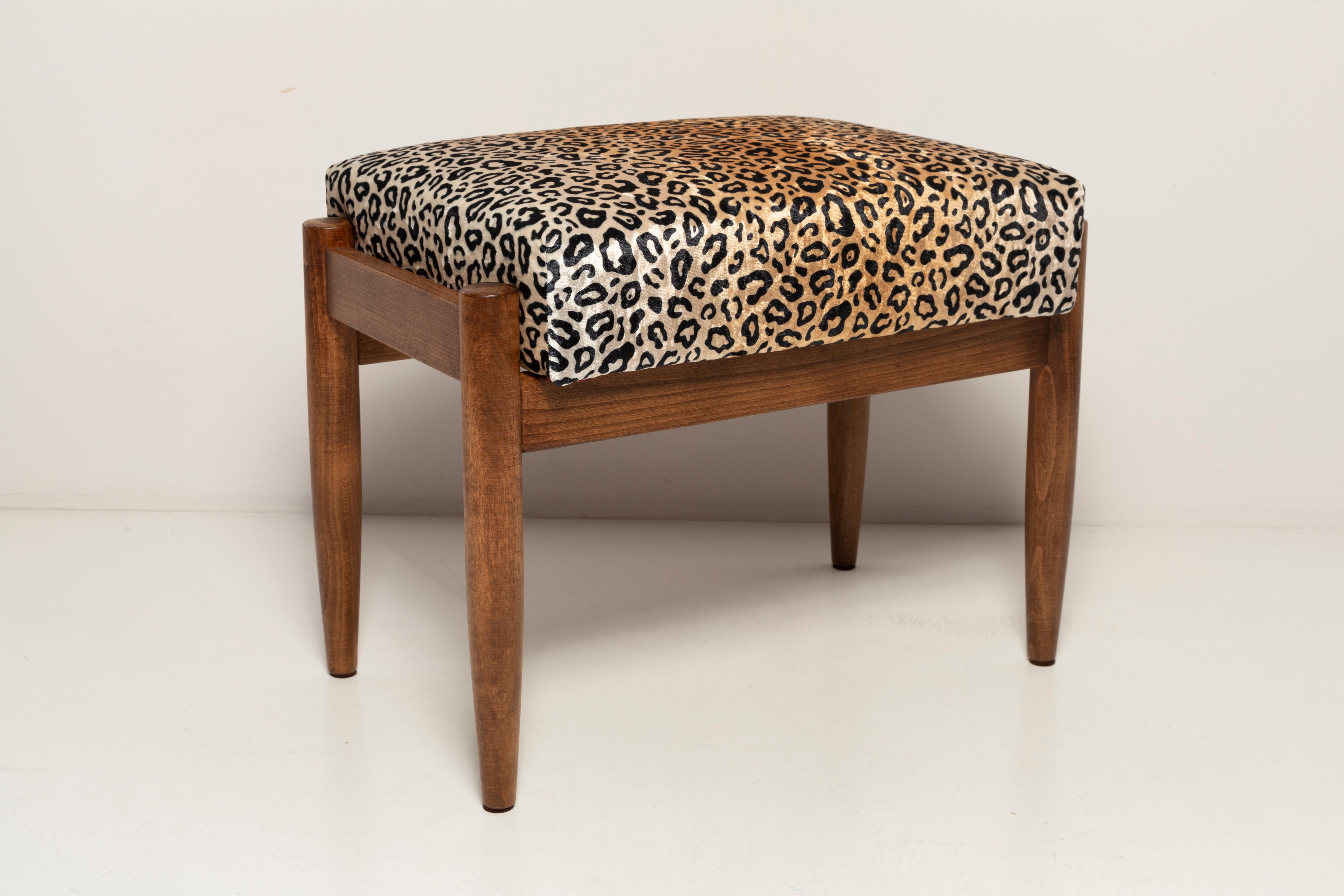 leopard foot stool