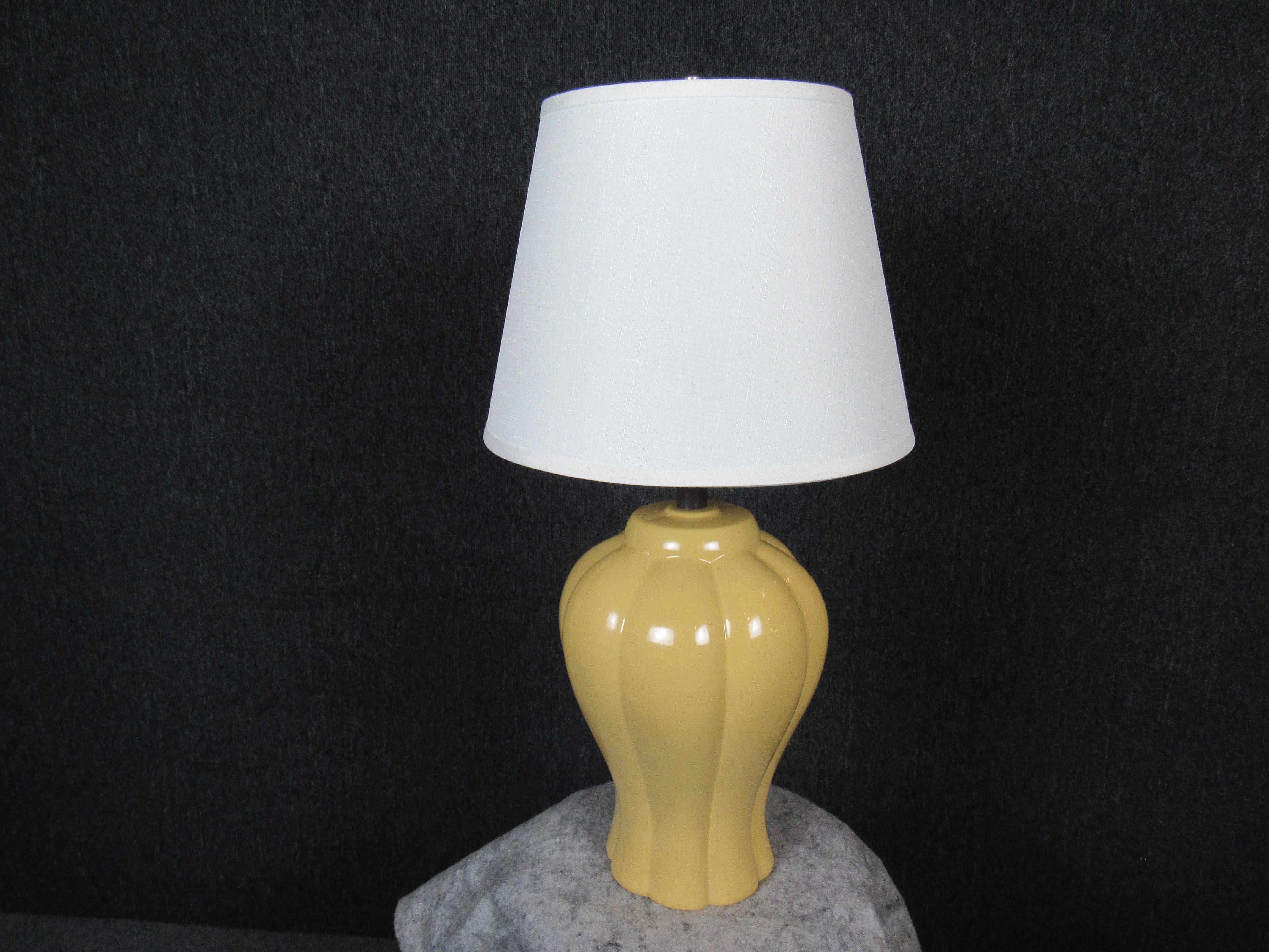 Mid-Century Modern Mid-Century Vintage Mustard Ceramic Lamp For Sale