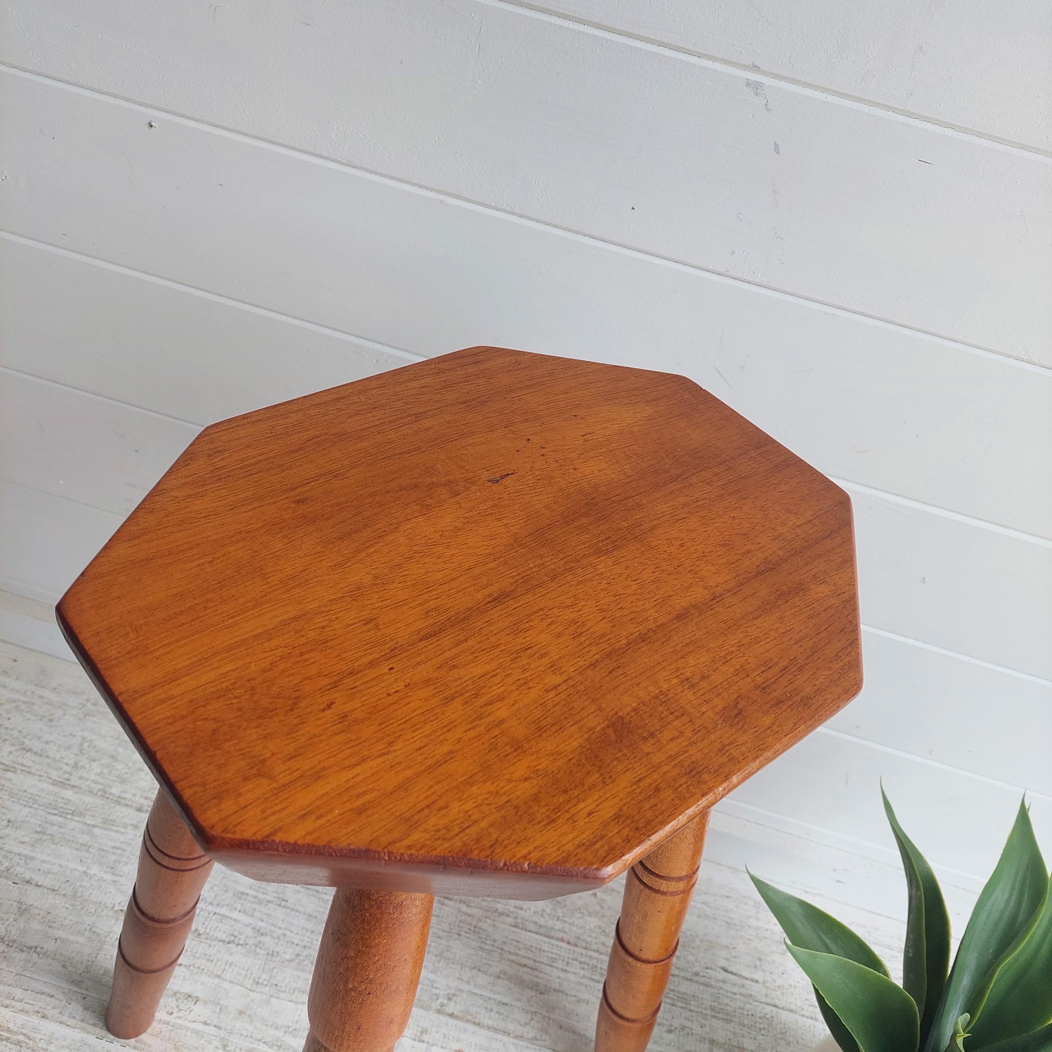 Mid Century Vintage octagonal solid wood stool, 1960 In Good Condition For Sale In Leamington Spa, GB