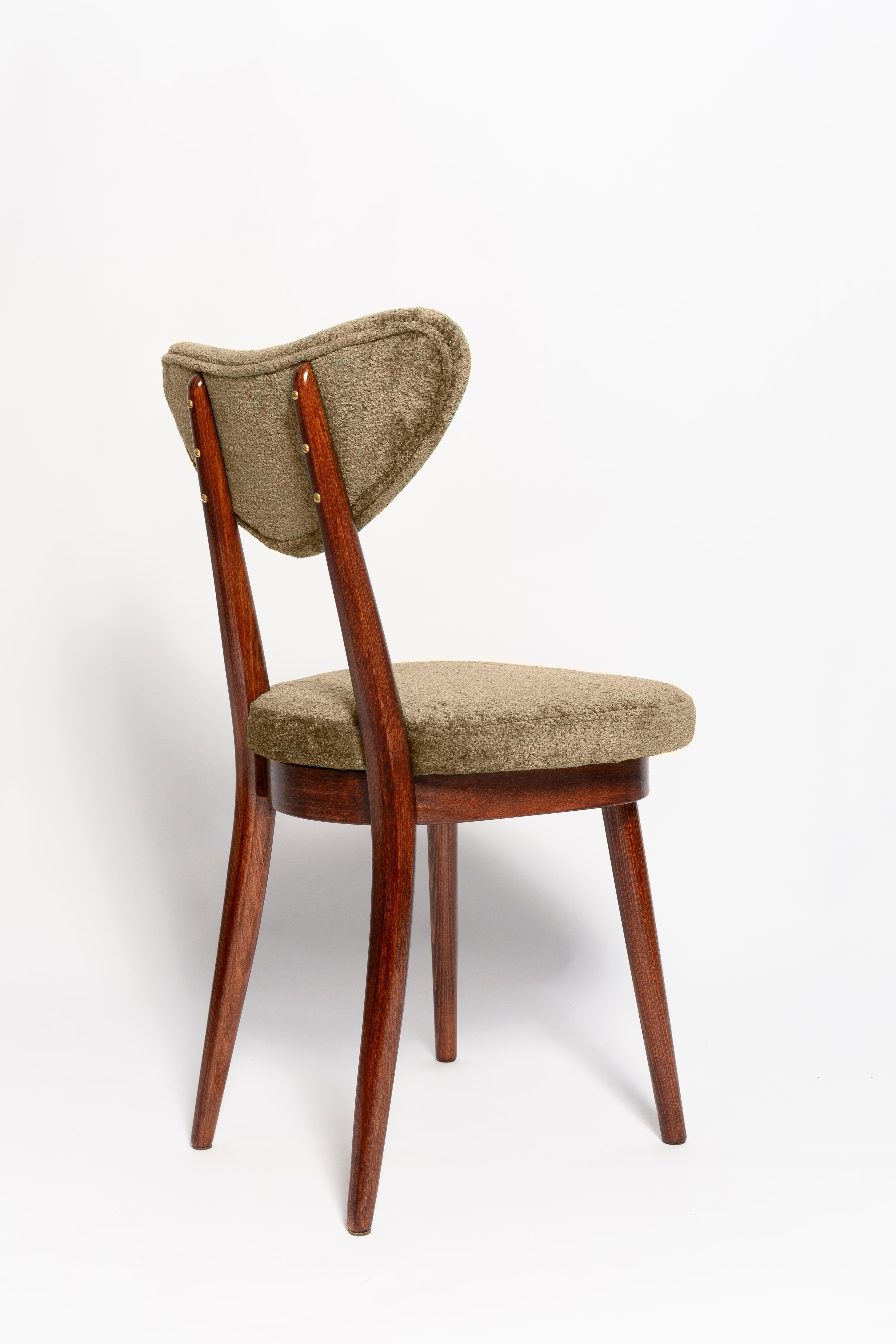 Polacco Sedia in velluto con cuore verde oliva, Mid Century Vintage, Europa, 1960 in vendita