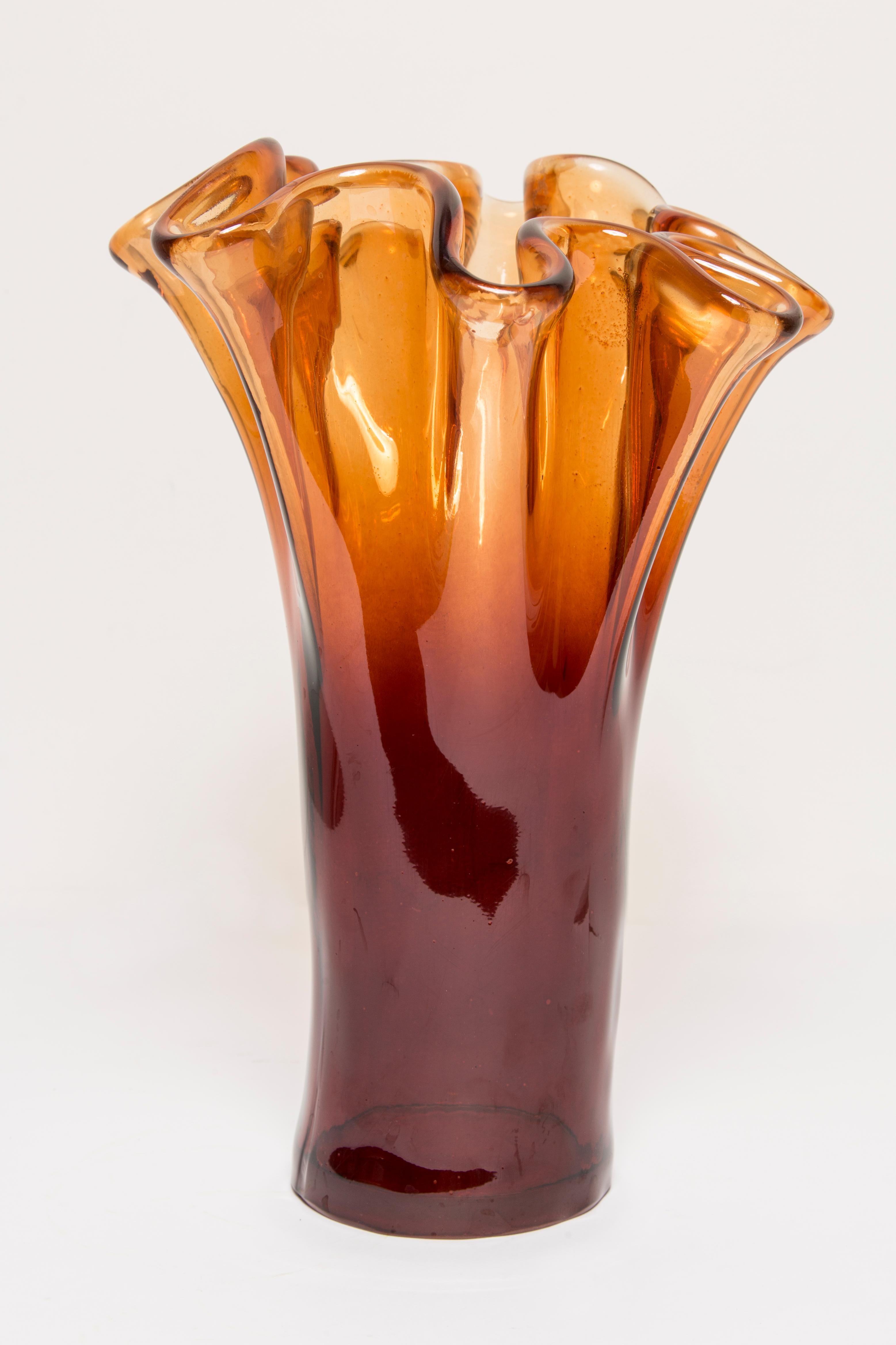 italien Grand vase en verre de Murano orange du milieu du siècle dernier, Italie, années 2000
