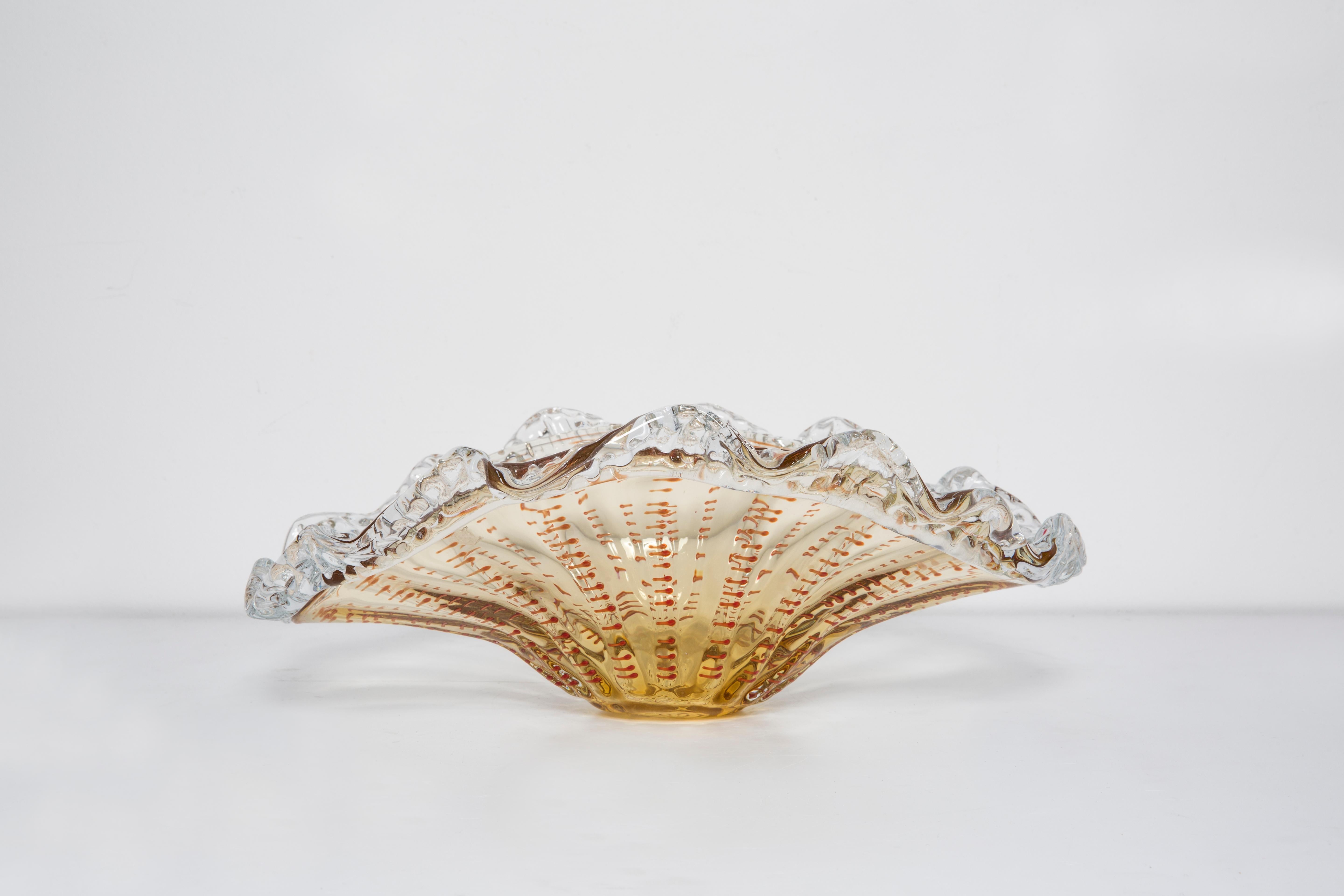 Beautiful decorative orange and transparent glass plate/bowl from Italy. 
Plate is in very good vintage condition, no damage or cracks. 
Original glass. Unique piece for every table and interior! 
Only one piece available.