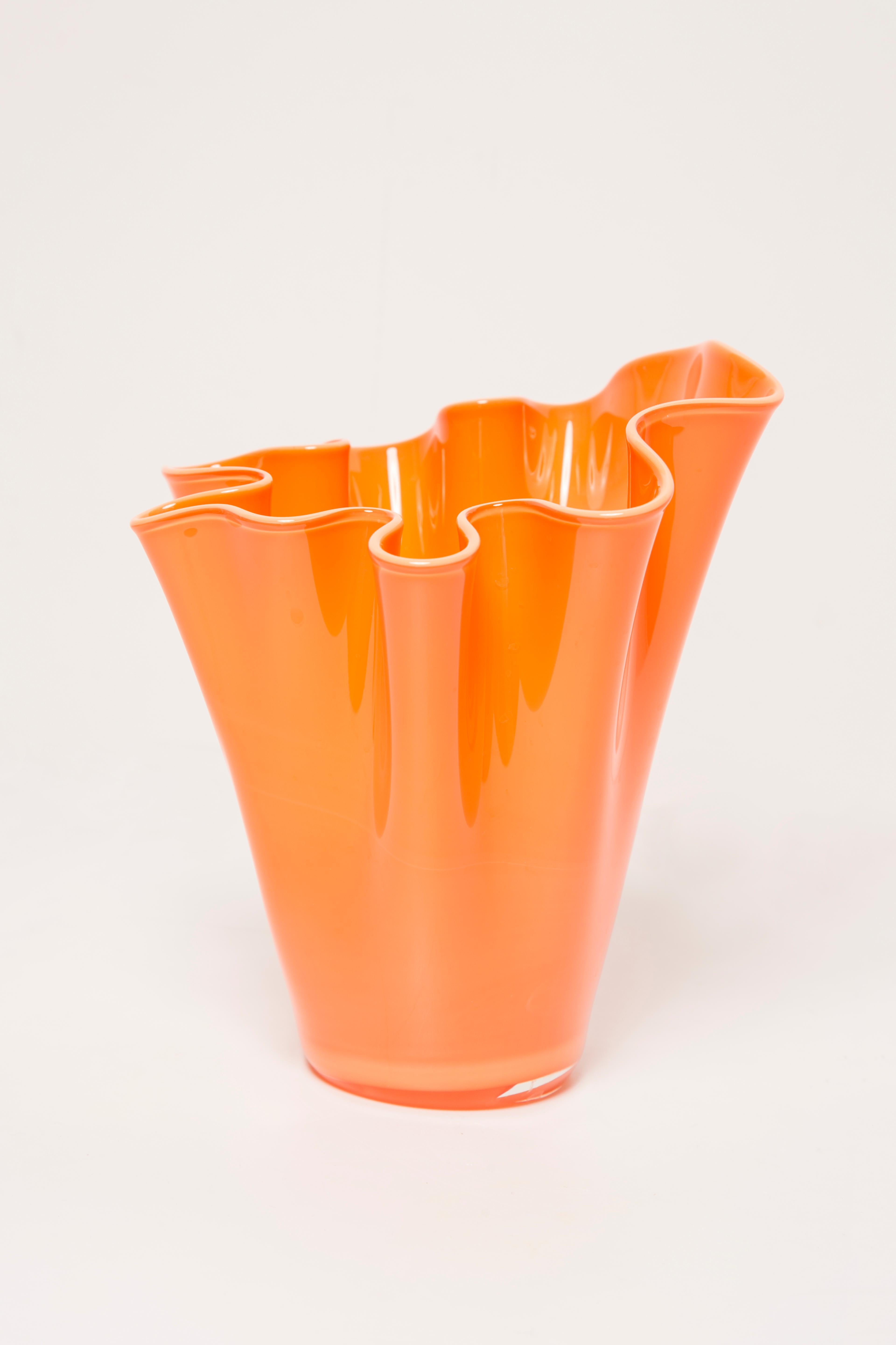 Midcentury Vintage Orange Frill Vase, Italy, 1960s In Good Condition For Sale In 05-080 Hornowek, PL