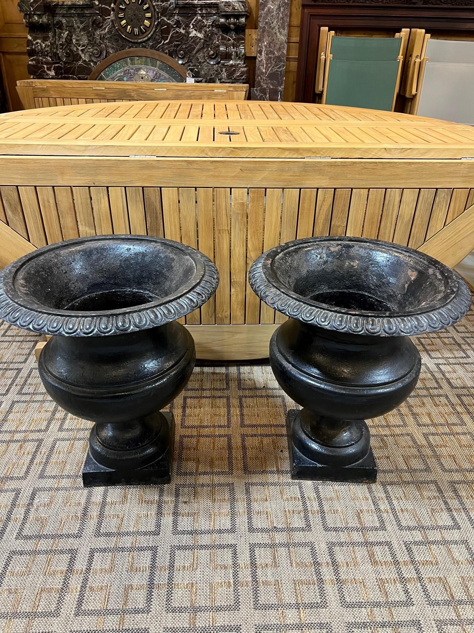 Neoclassical Mid Century Vintage Pair of Cast Iron Garden Urns Black Finish