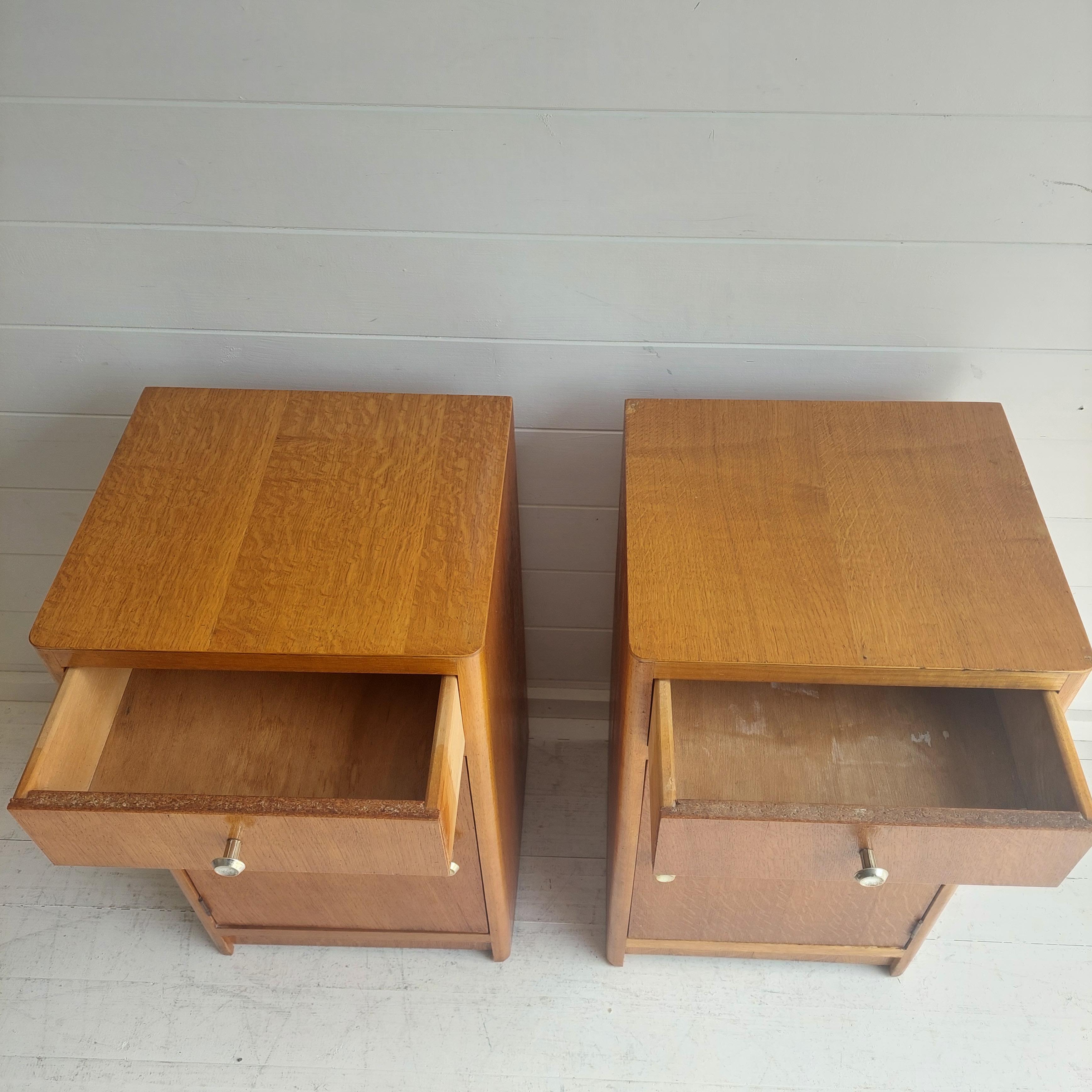 Mid Century Vintage Pair of oak Bedside Cabinets 50s 4