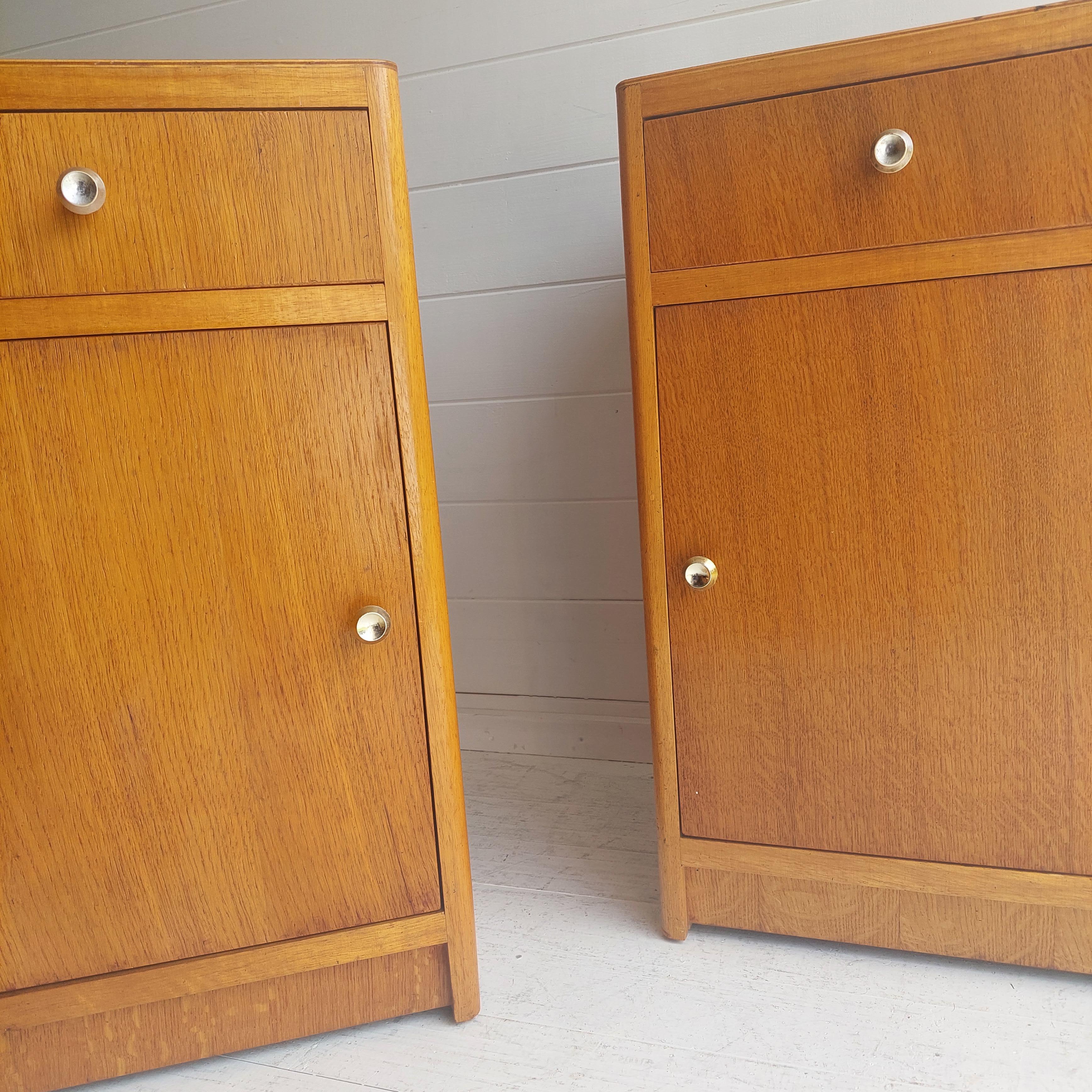 Mid Century Vintage Pair of oak Bedside Cabinets 50s 10