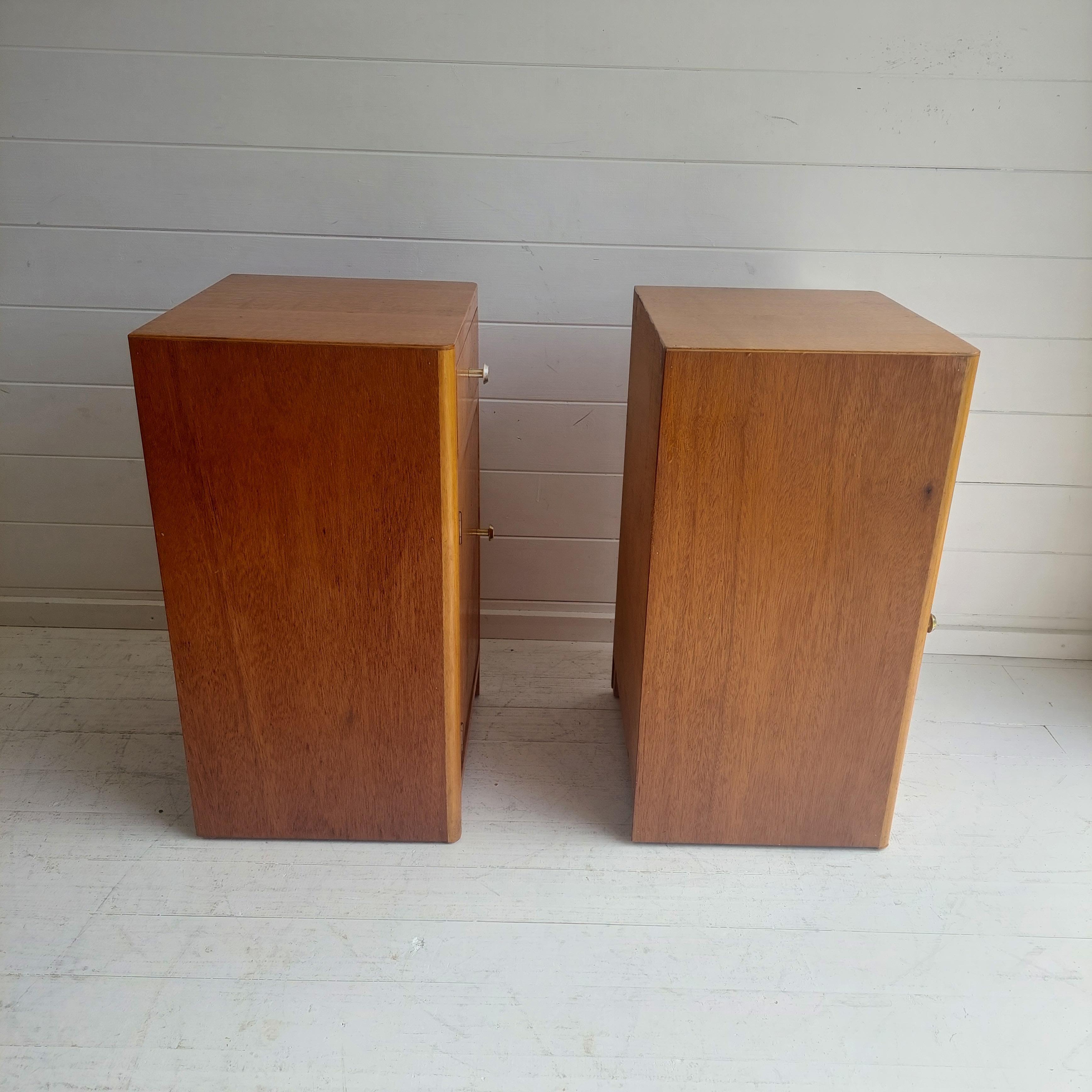 Mid Century Vintage Pair of oak Bedside Cabinets 50s 11