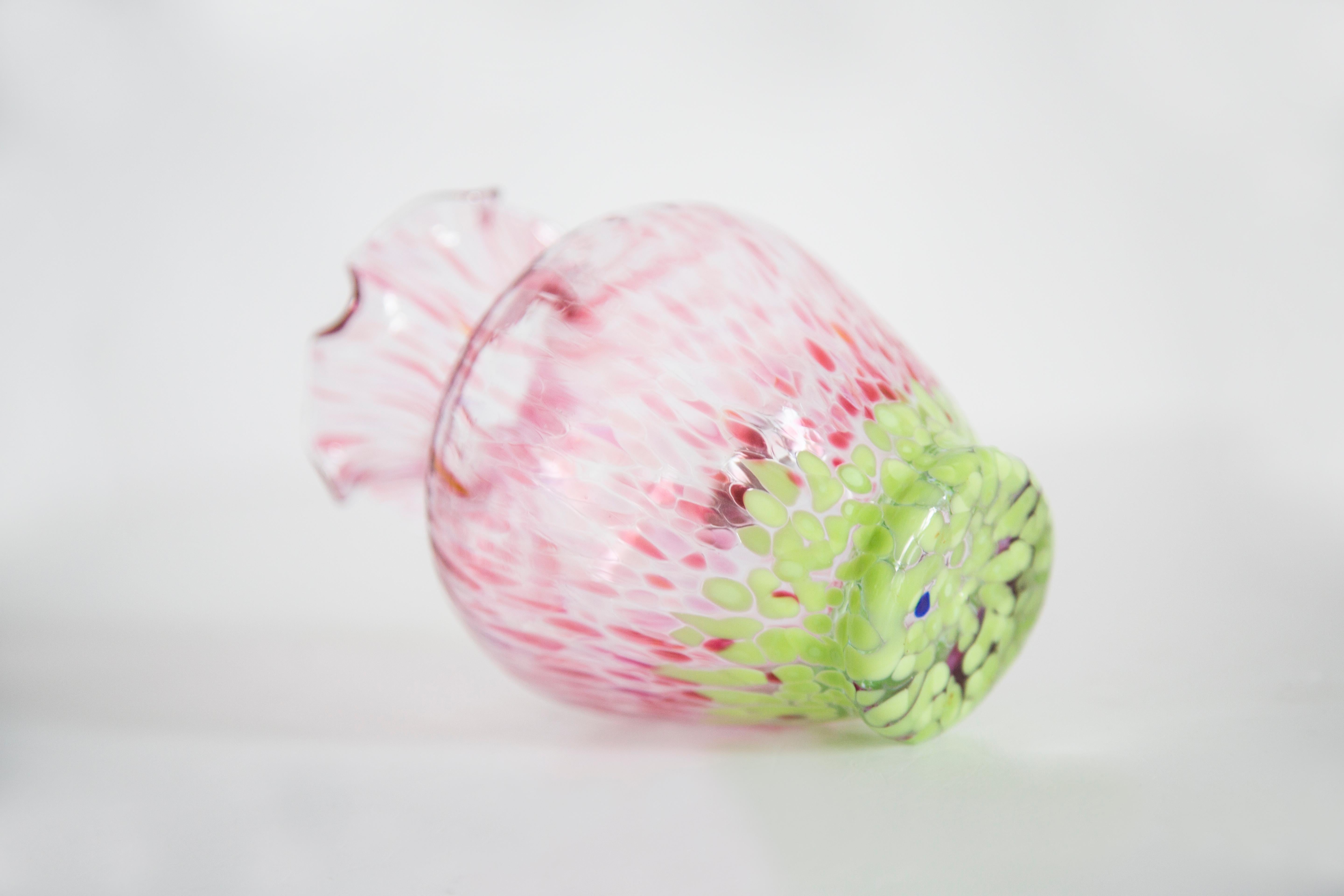 Italian Mid Century Vintage Pink and Green Small Murano Vase, Italy, 1960s For Sale