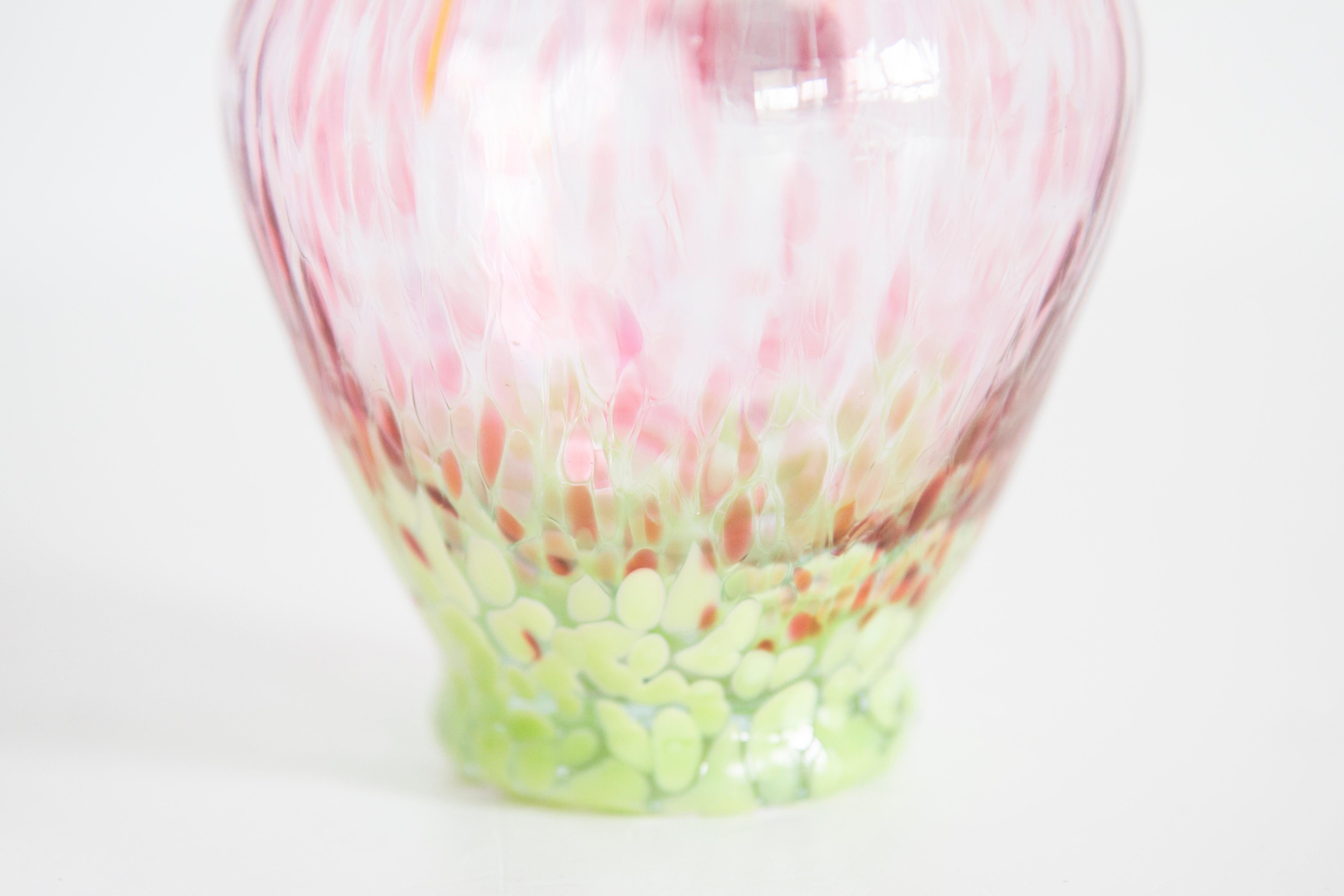 Mid Century Vintage Pink and Green Small Murano Vase, Italy, 1960s For Sale 1