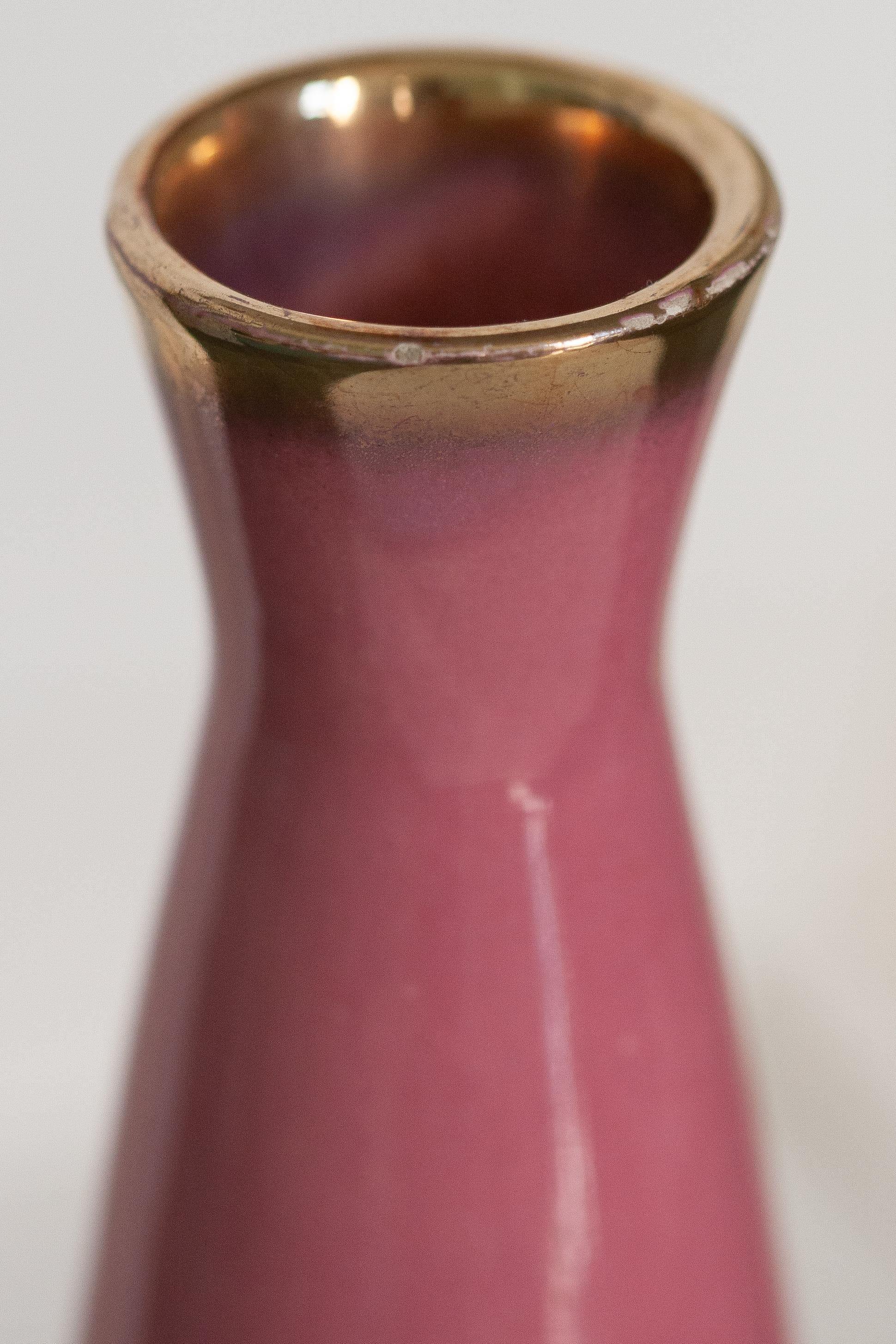 Rosa dekorative Porzellanvase aus der Mitte des Jahrhunderts, Europa, 1960er Jahre (Moderne der Mitte des Jahrhunderts) im Angebot