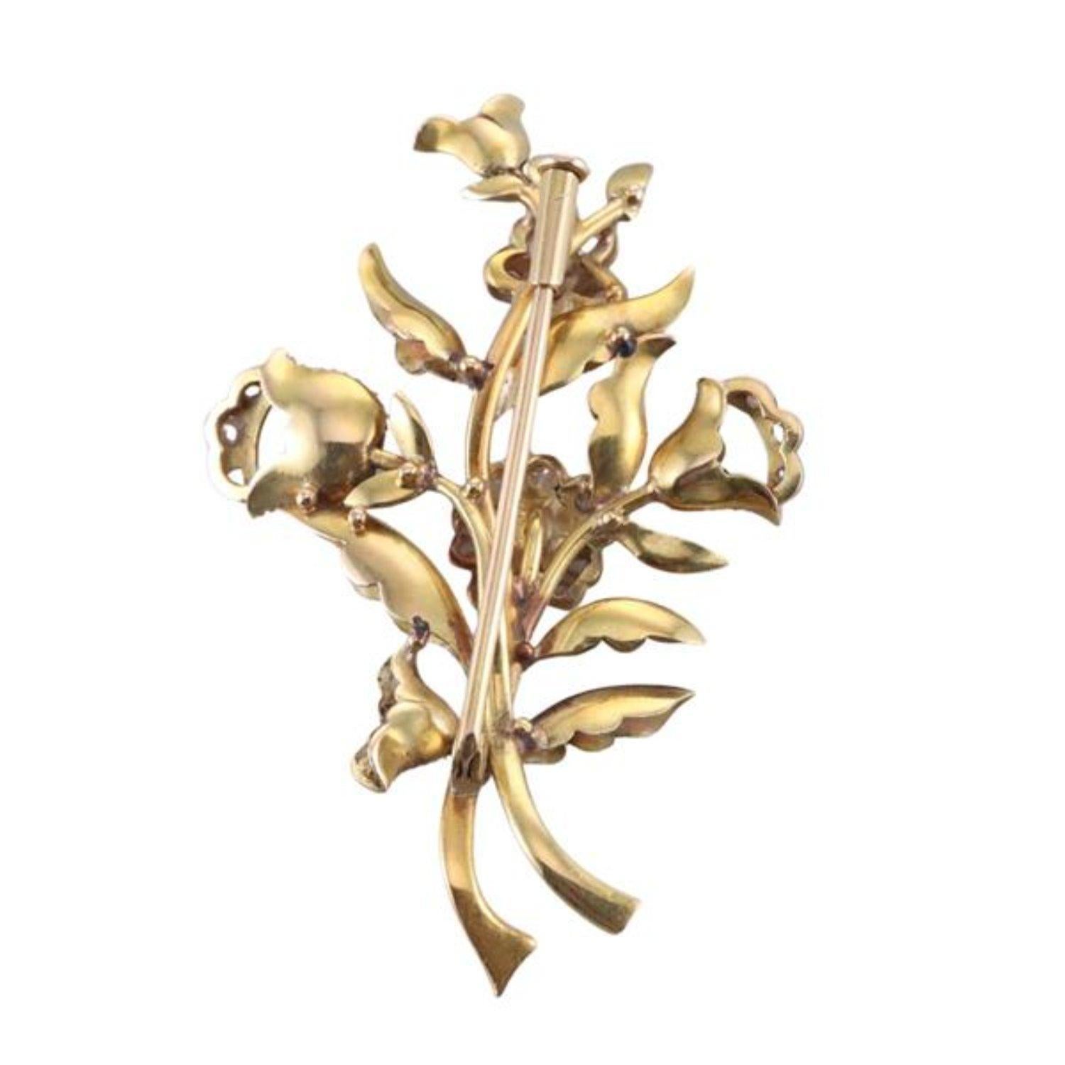 Women's or Men's Mid-Century Vintage Platinum and 18k Yellow Gold Diamond Brooch 2.25 Inch Long For Sale