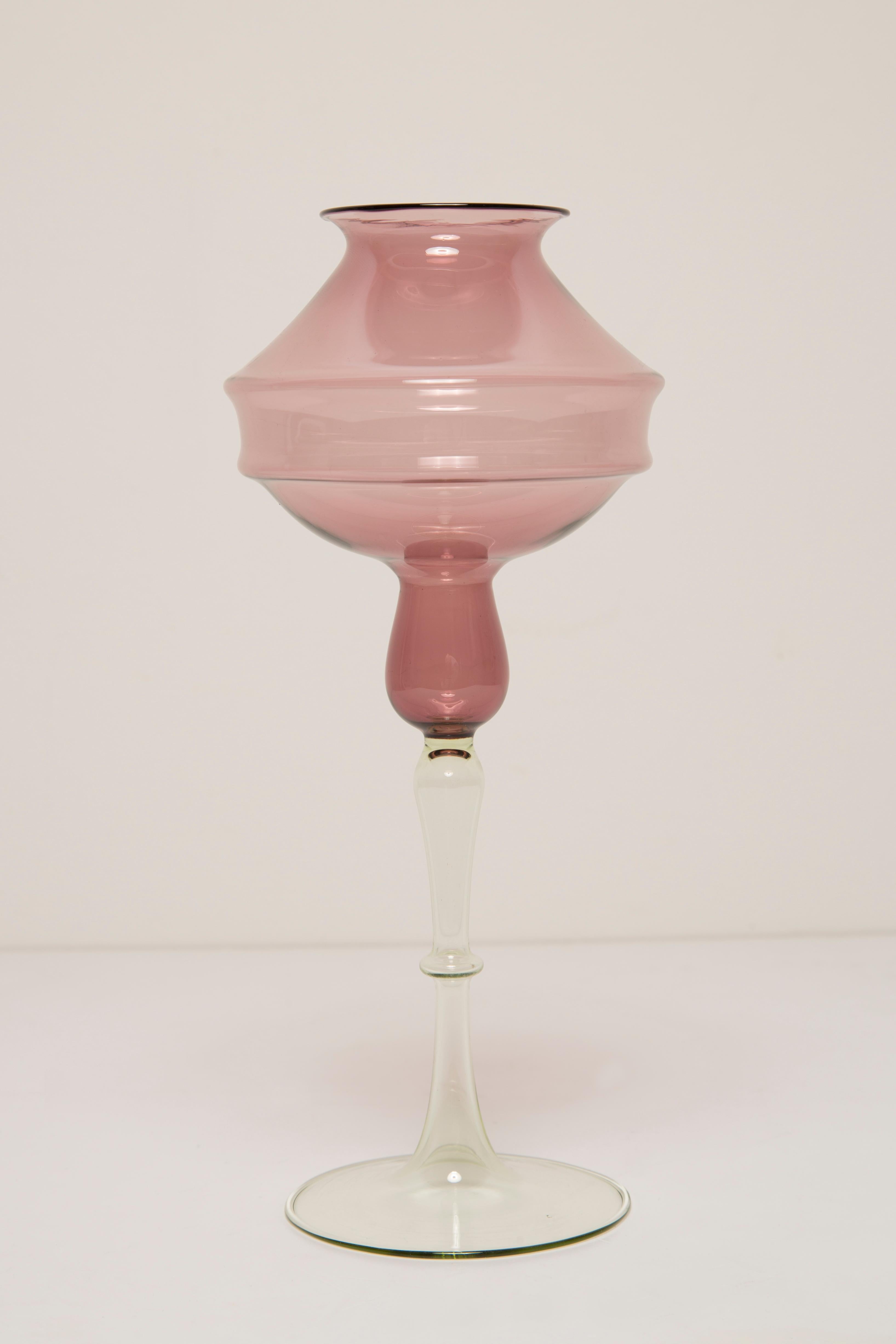 Midcentury Vintage Purple Decorative Glass Vase, Europe, 1960s In Good Condition For Sale In 05-080 Hornowek, PL
