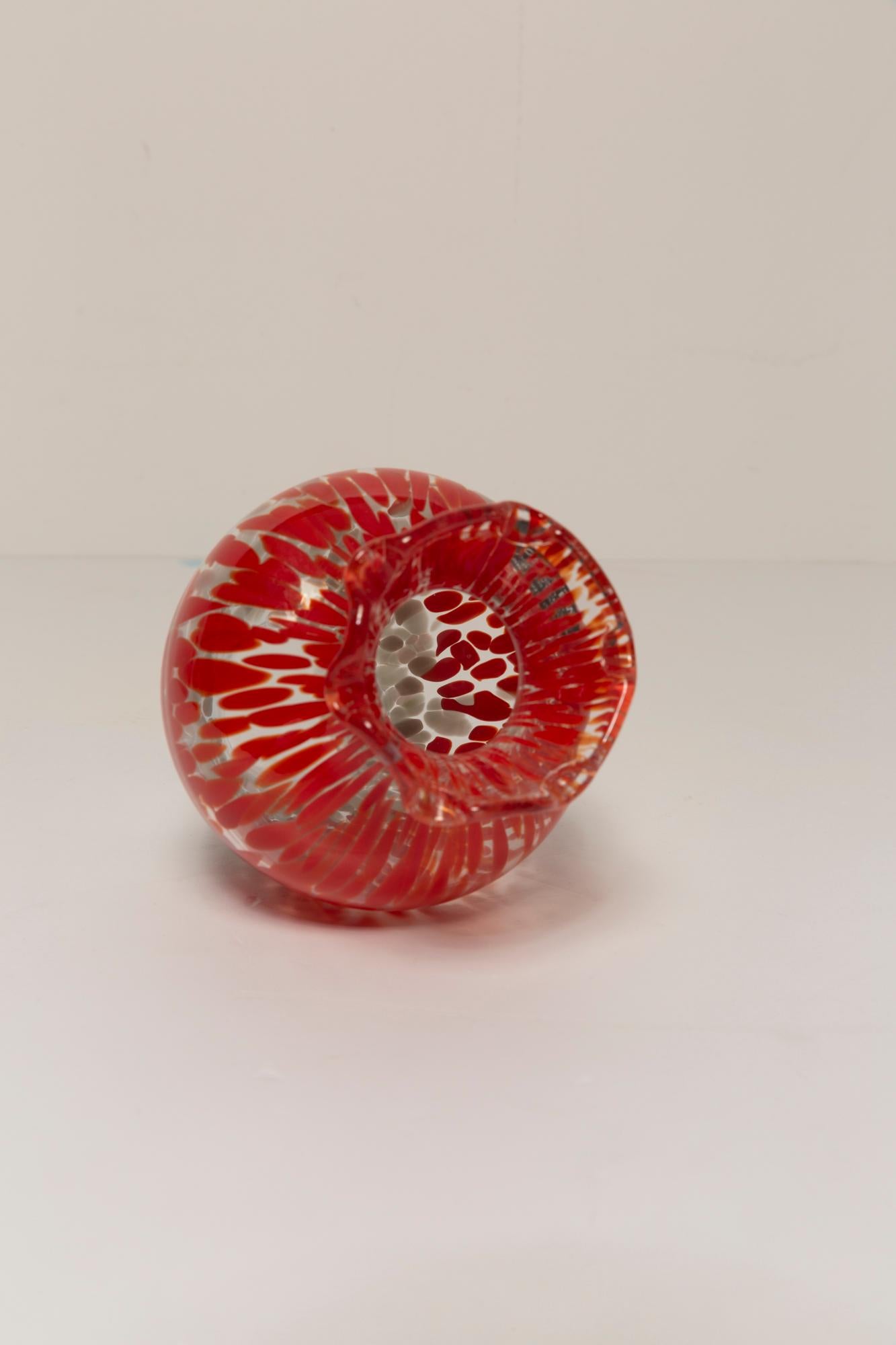 Midcentury Vintage Red and Gray Dots Murano Vase, Italy, 1960s For Sale 3