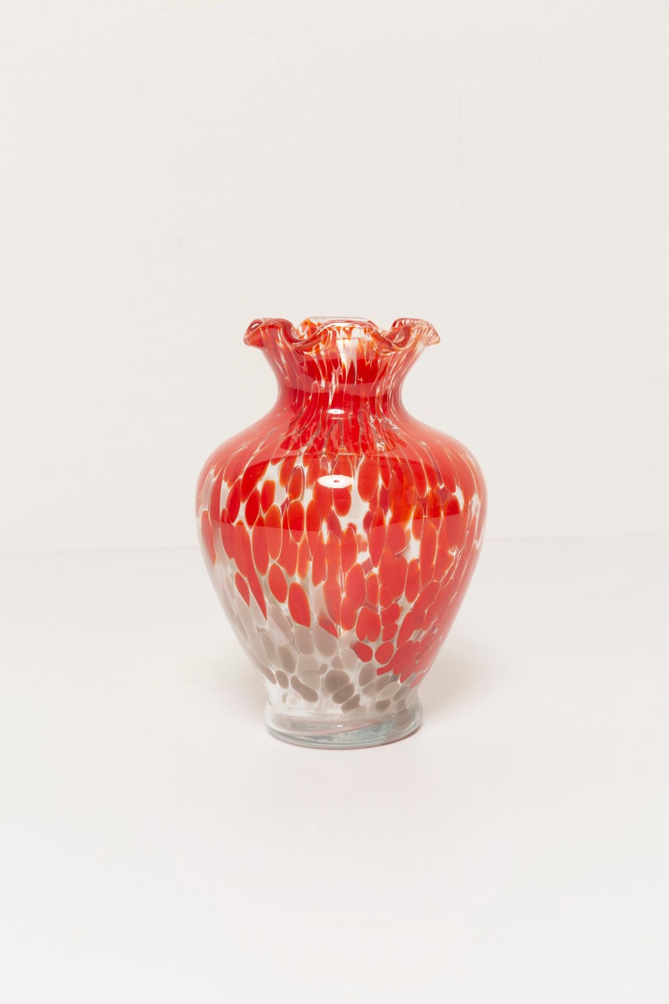 Glass Midcentury Vintage Red and Gray Dots Murano Vase, Italy, 1960s For Sale