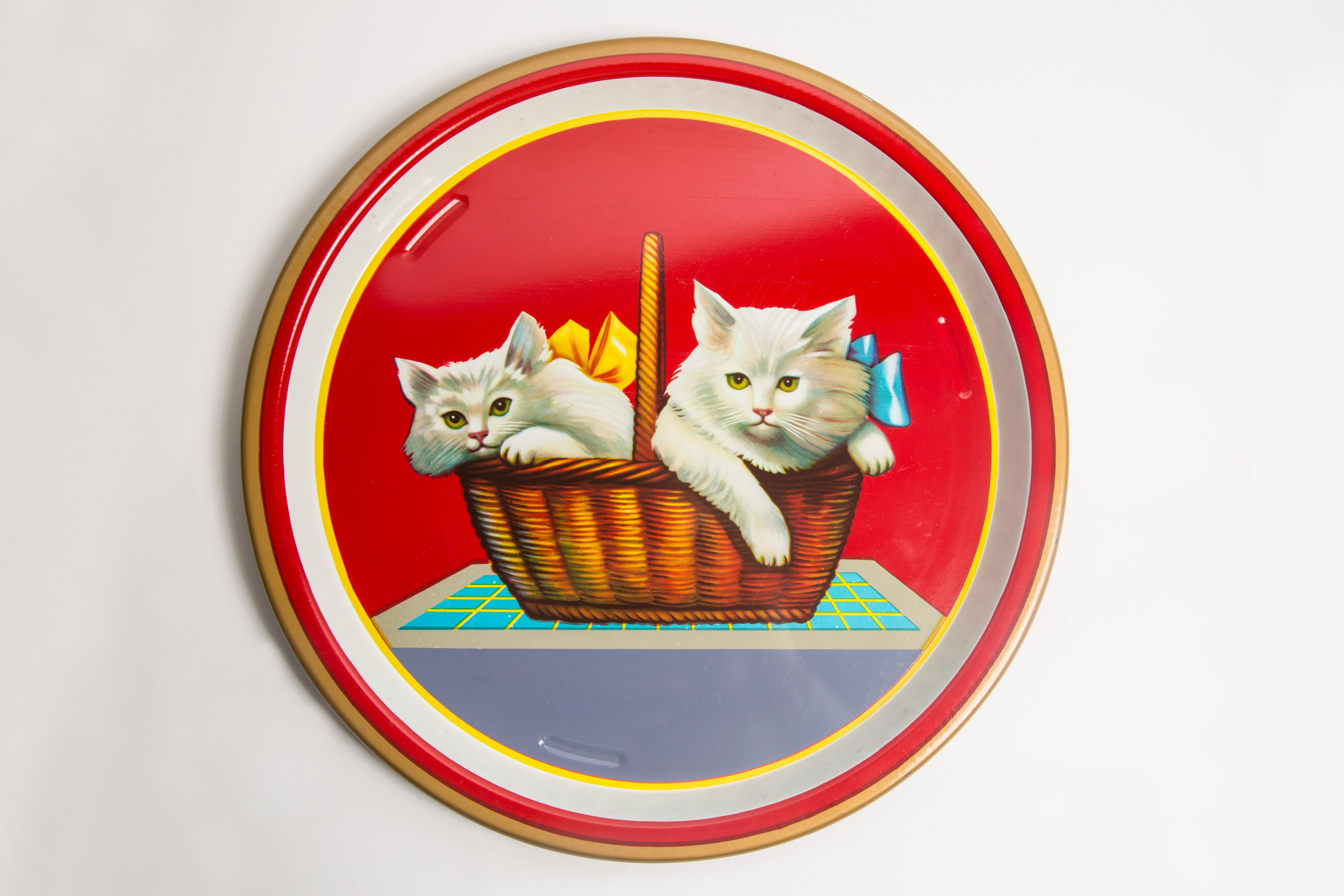 Italian Midcentury Vintage Red Cats Decorative Metal Plate, Poland, 1960s For Sale