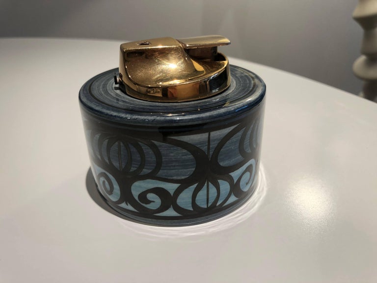 Midcentury Vintage Ronson Ceramic Table Lighter For Sale at 1stdibs