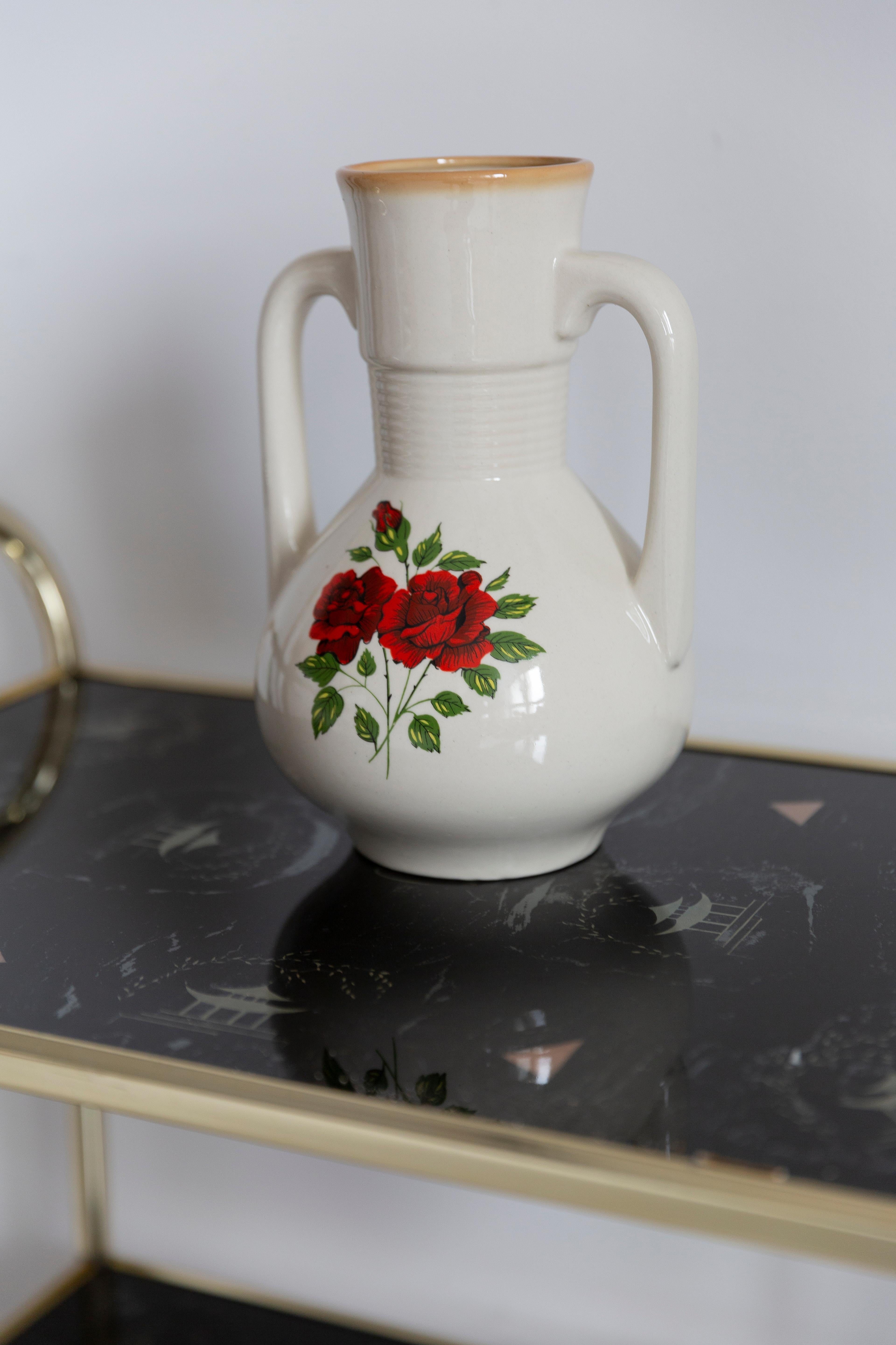 Mid Century Vintage Rose Big Porzellan Keramik Vase, Europa, 1960er Jahre (Moderne der Mitte des Jahrhunderts) im Angebot