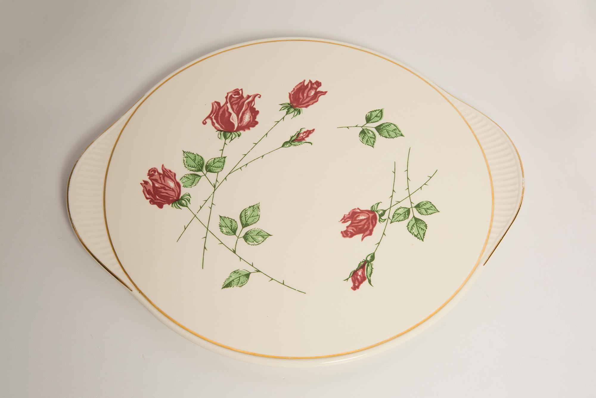 Mid Century Vintage Rose Decorative Porcelain Plate, Germany, 1970s In Good Condition For Sale In 05-080 Hornowek, PL