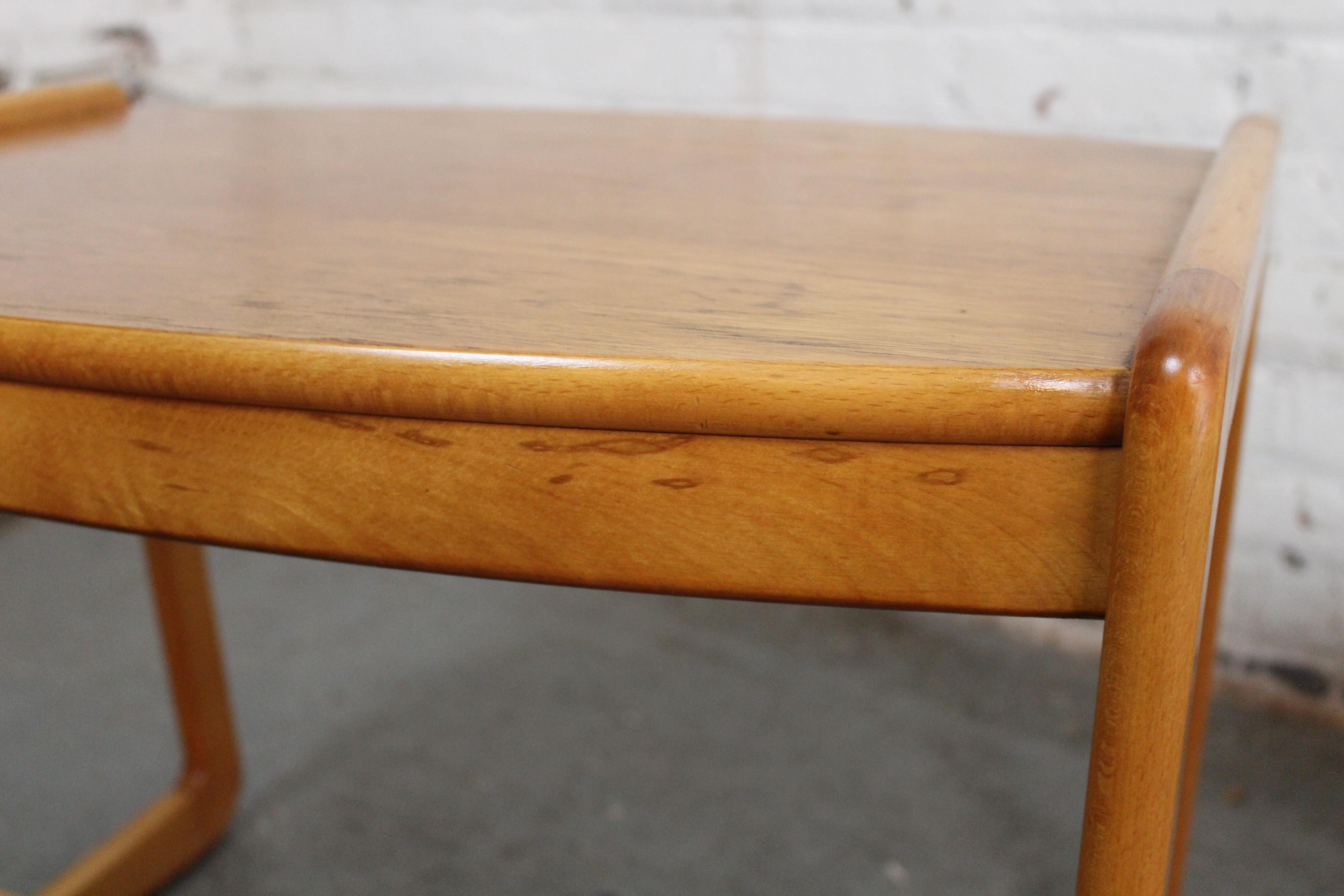 Mid-Century Vintage Skandinavisch-Modern-Stapeltische 7