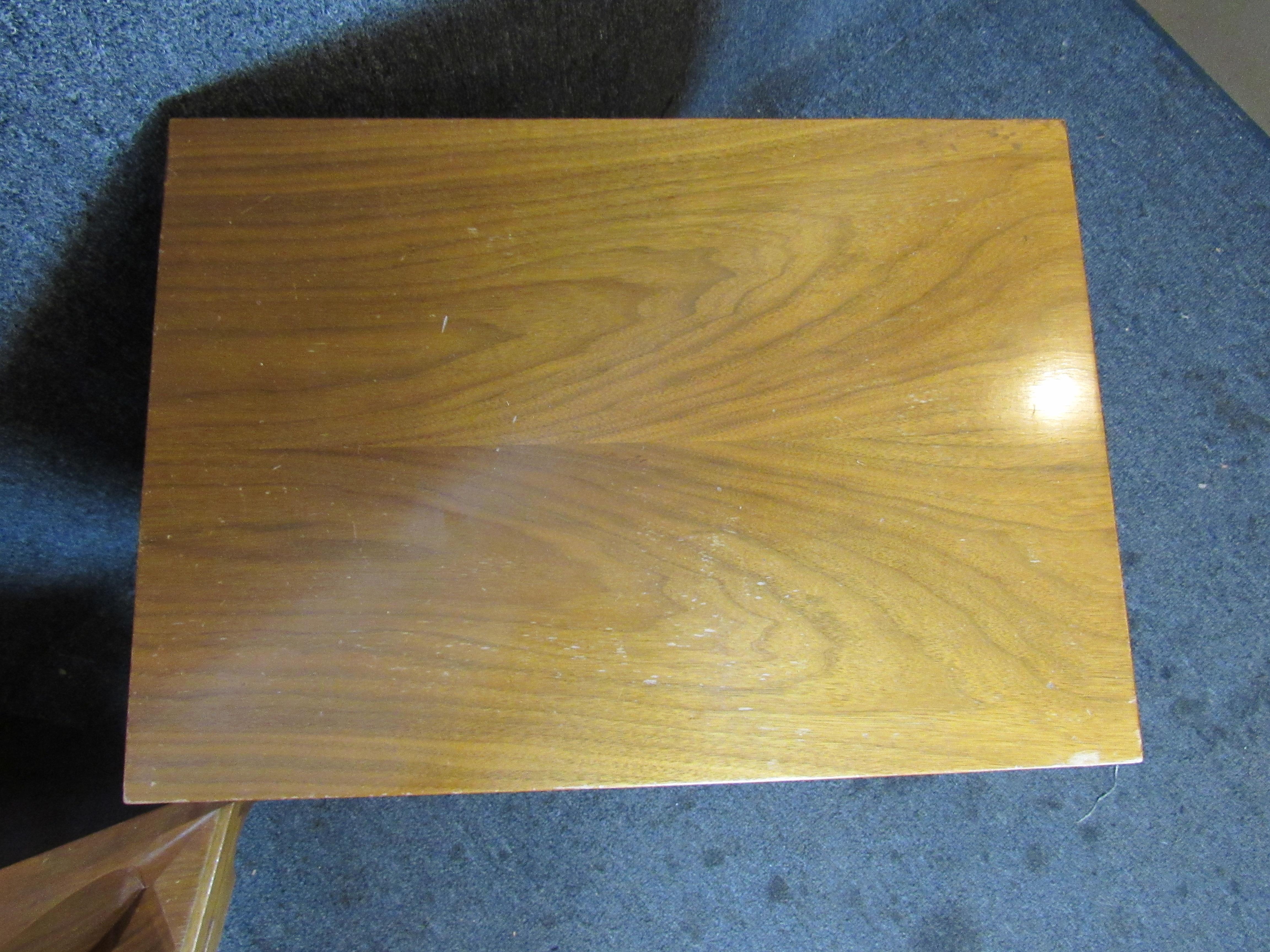 North American Midcentury Vintage Sculpted Walnut Nightstands For Sale