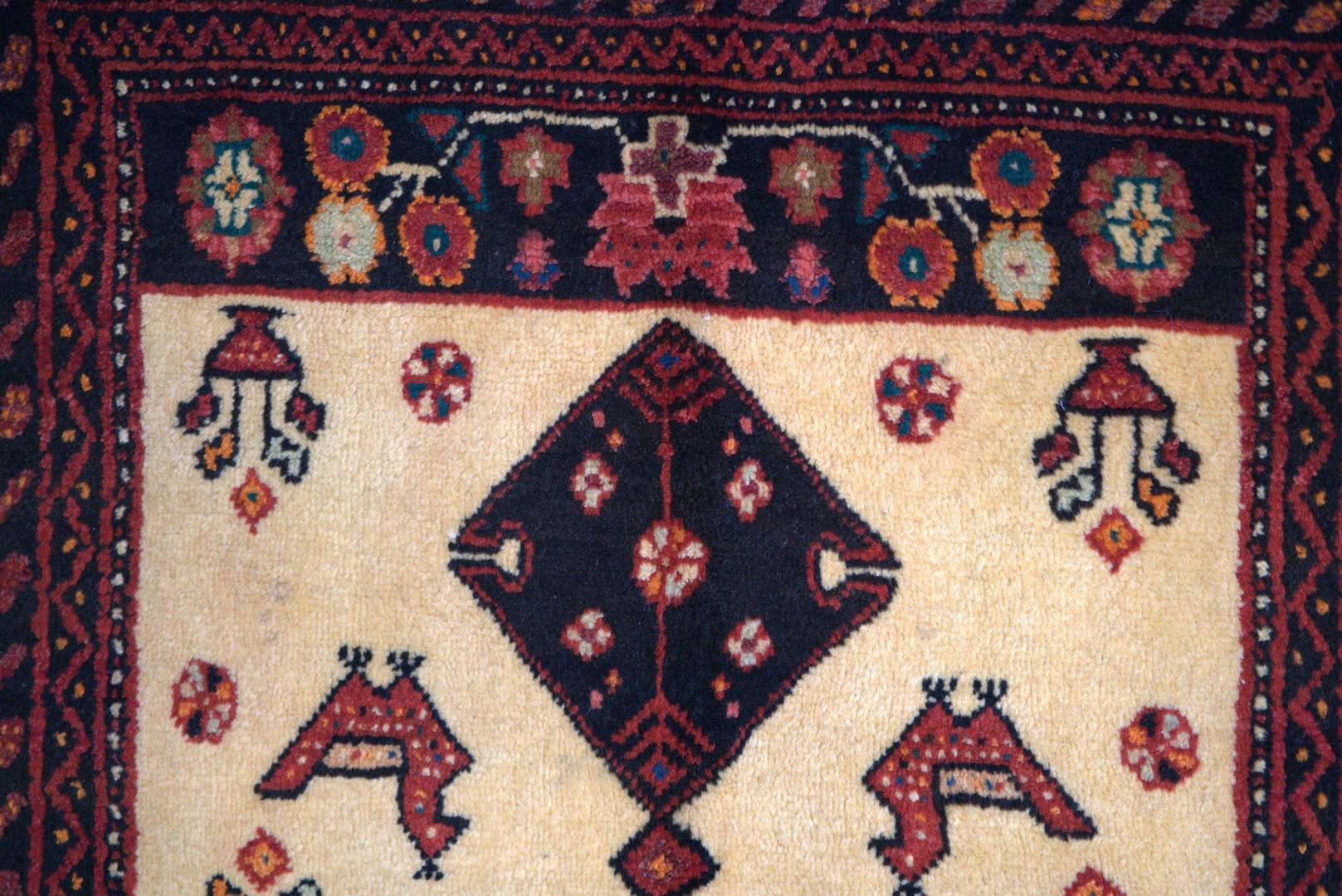 Semi-Antique Qashgai, Vintage, Mid-Century (20. Jahrhundert) im Angebot