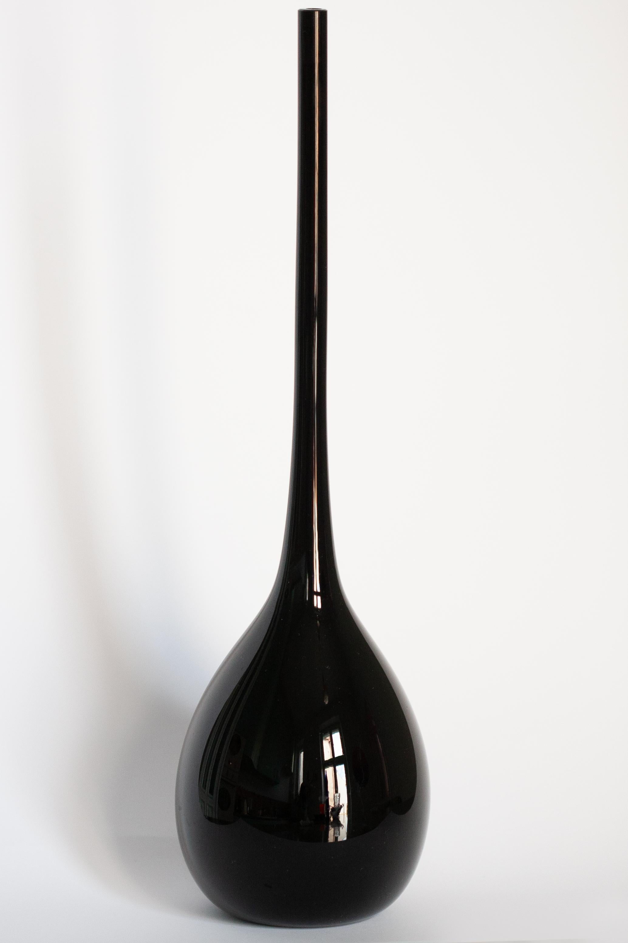 Mid Century Vintage Slim Black Decorative Glass Vase, Europe, 1960s For Sale 1