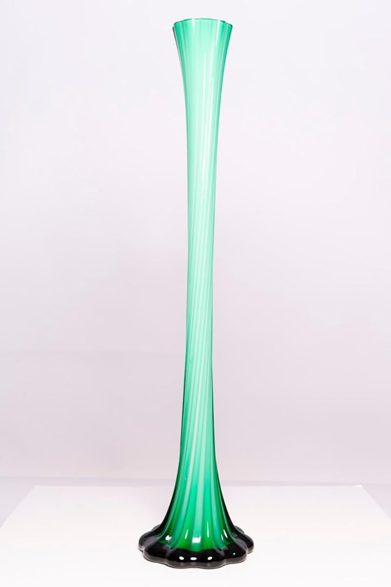 Mid Century Vintage Slim High Green Decorative Glass Vase, Europe, 1960s For Sale 2