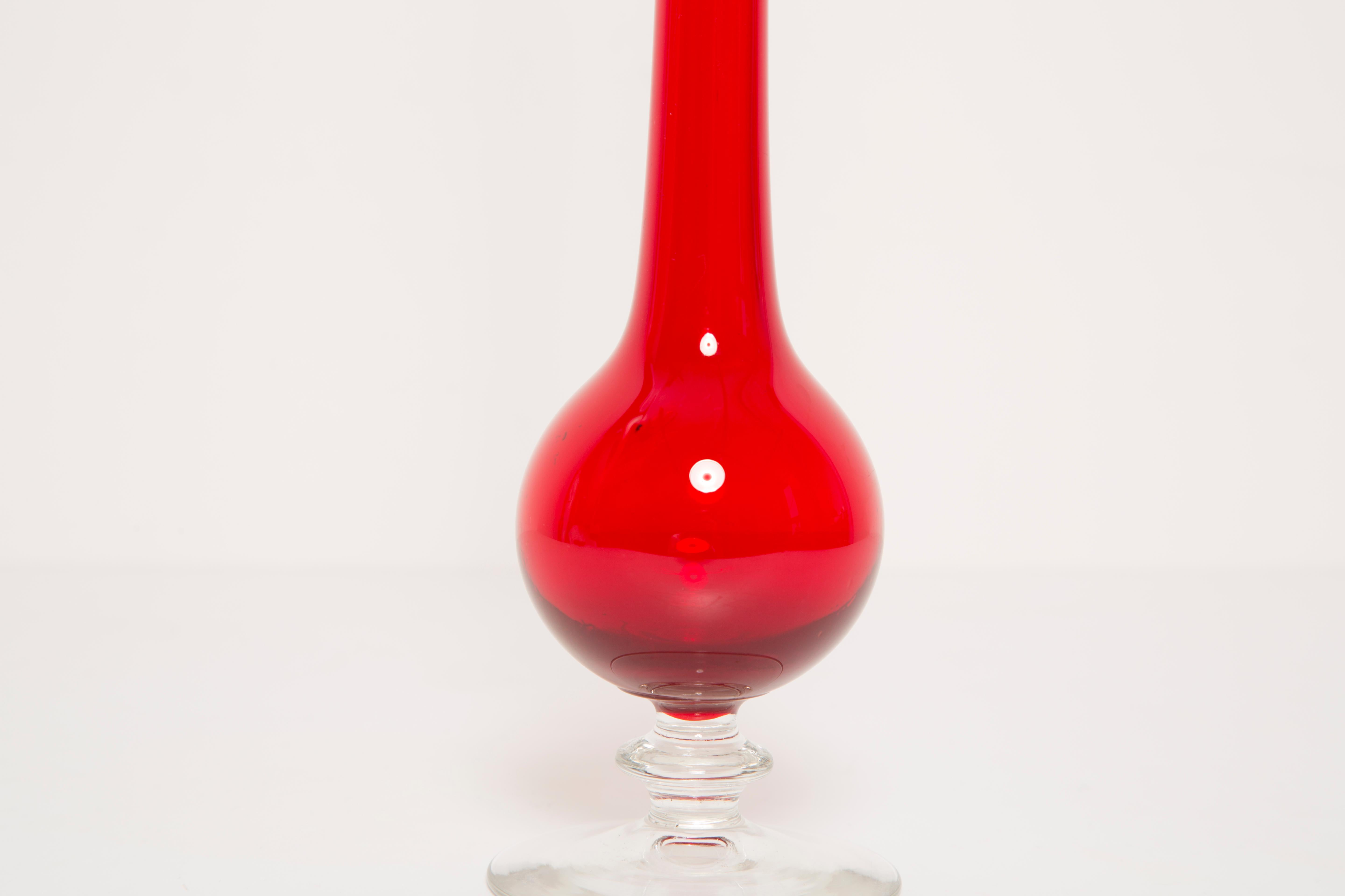 Midcentury Vintage Slim Red Decorative Glass Vase, Europe, 1960s For Sale 2