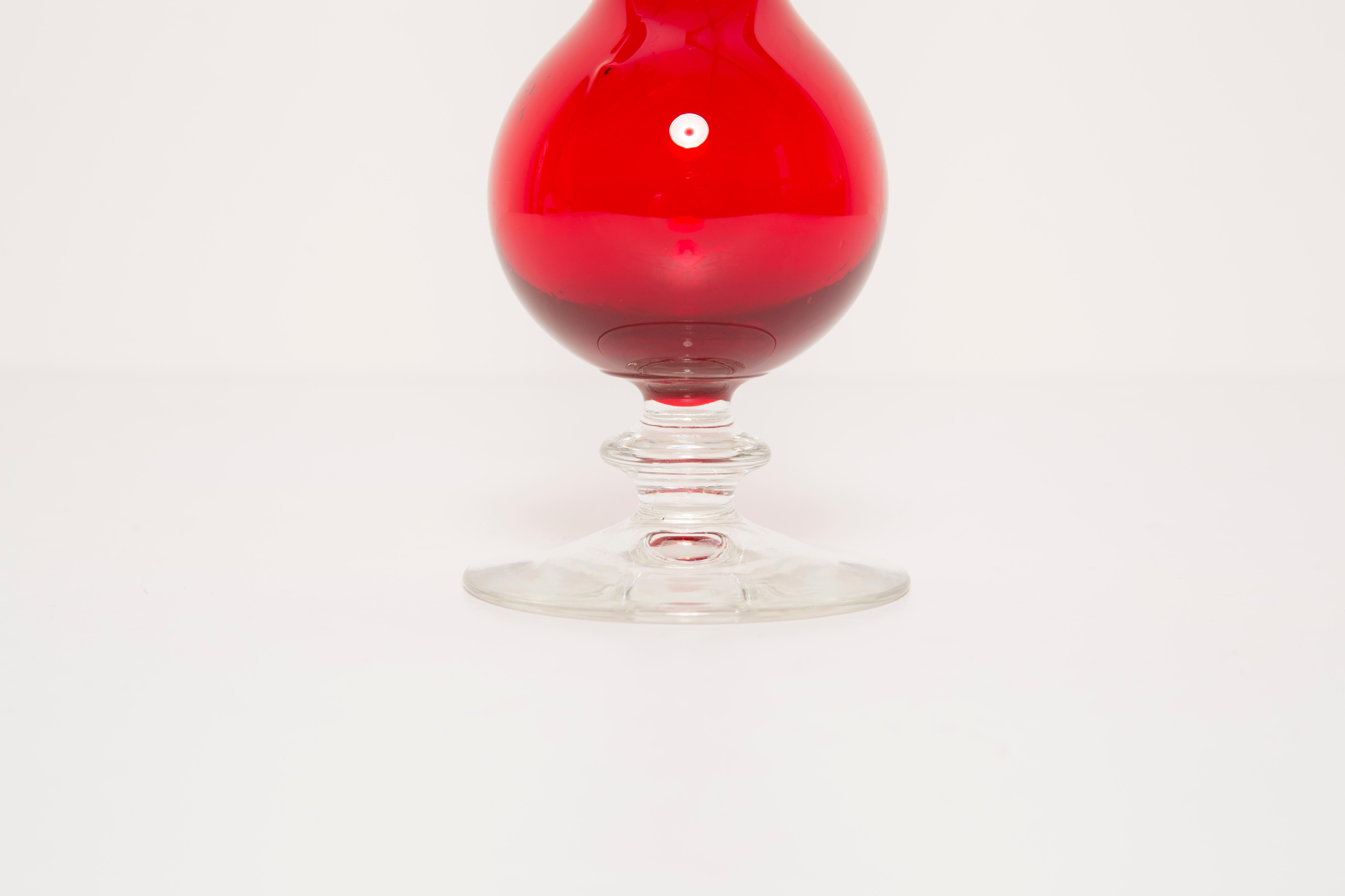 Midcentury Vintage Slim Red Decorative Glass Vase, Europe, 1960s For Sale 3