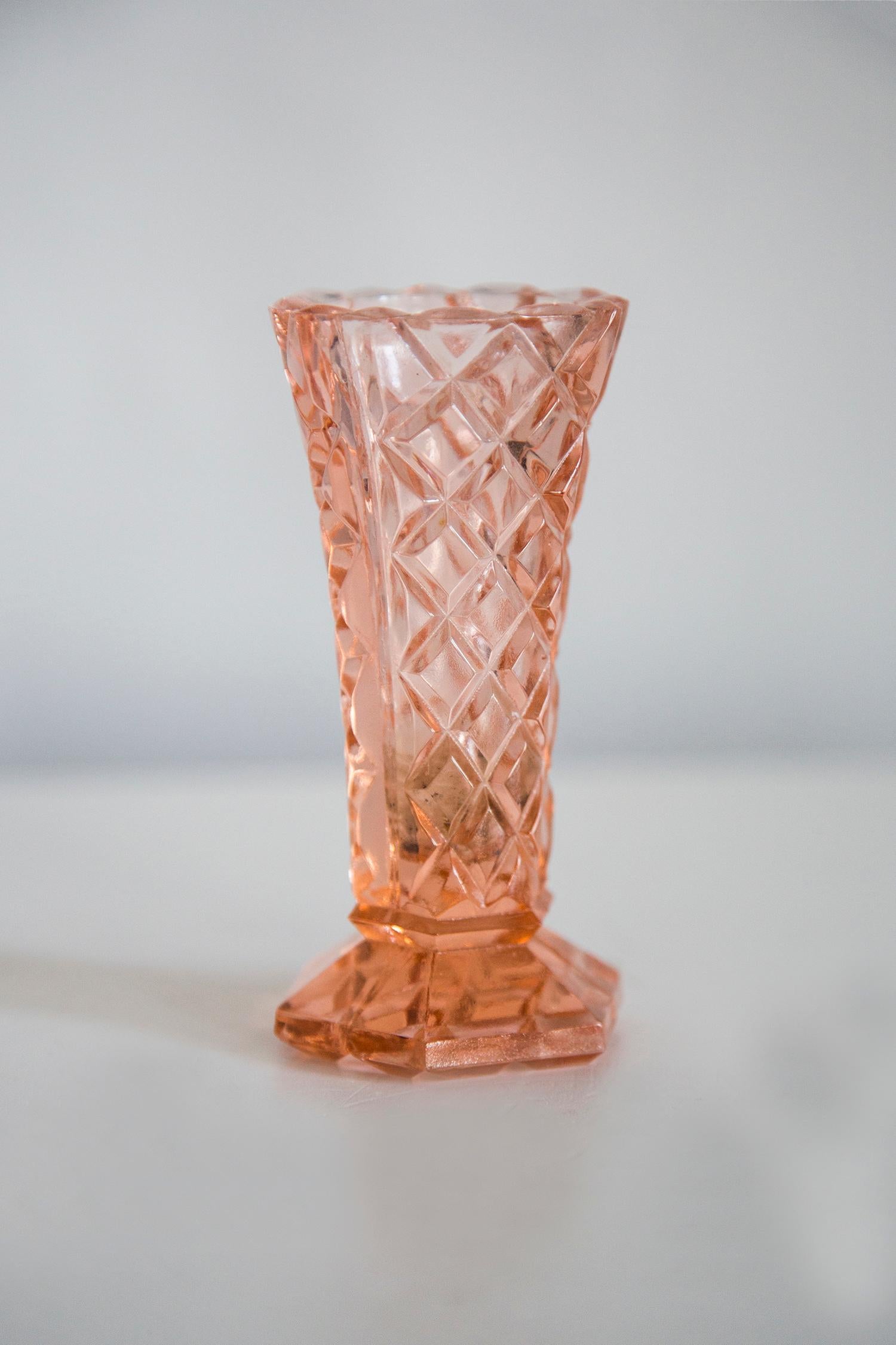 Mid Century Vintage Small Orange Crystal Vase, 20th Century, Europe, 1960s For Sale 7