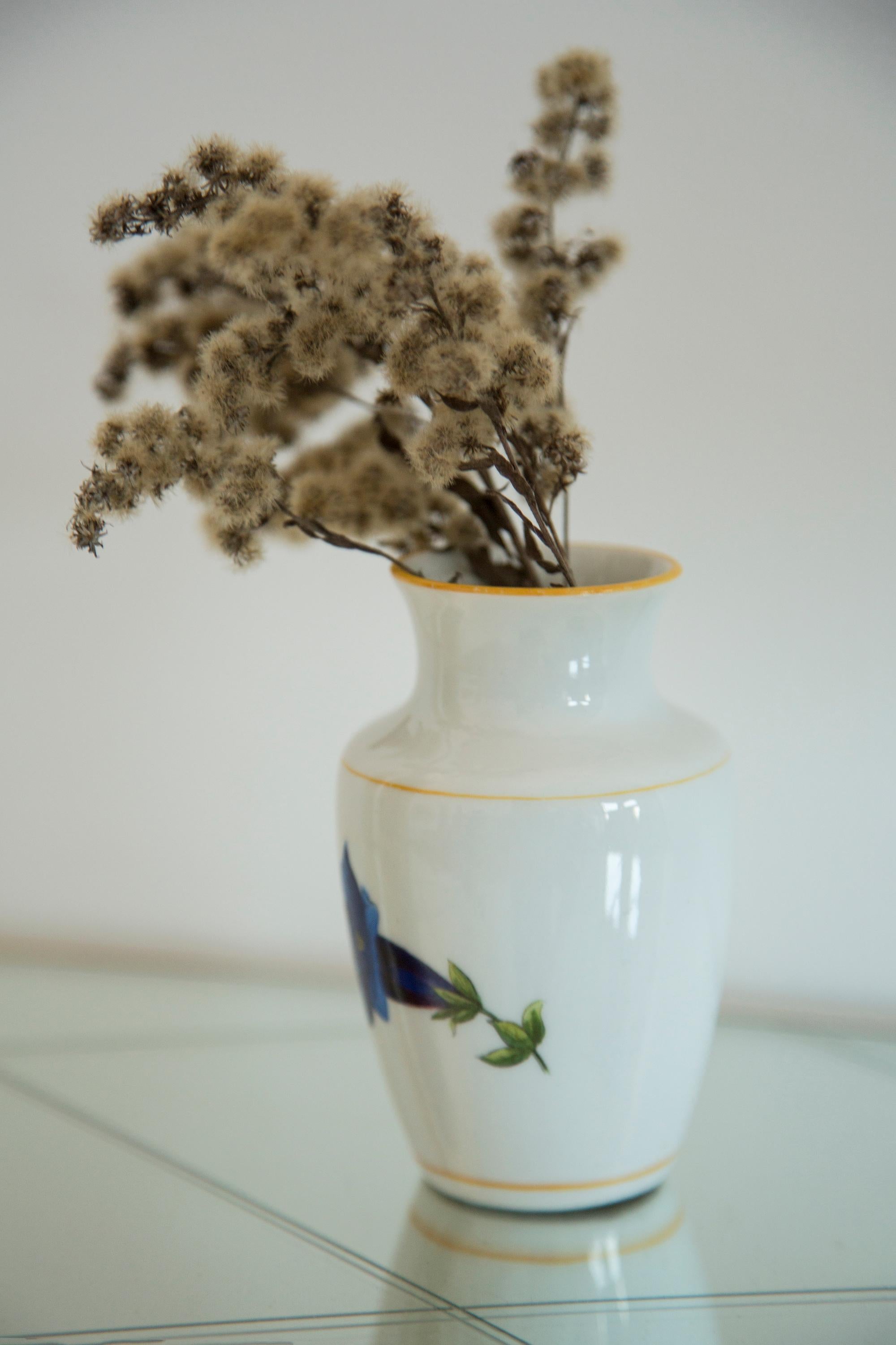 Midcentury Vintage Small Porcelain Blue Flower Vase, Europe, 1960s In Good Condition For Sale In 05-080 Hornowek, PL