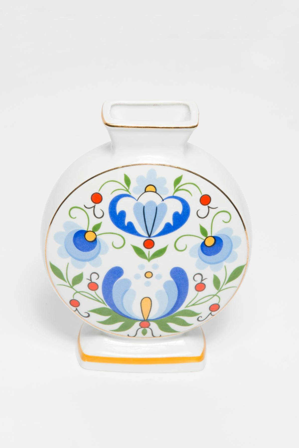 20th Century Mid Century Vintage Small Porcelain Ceramic Vase, Lubiana, Europe, 1960s For Sale