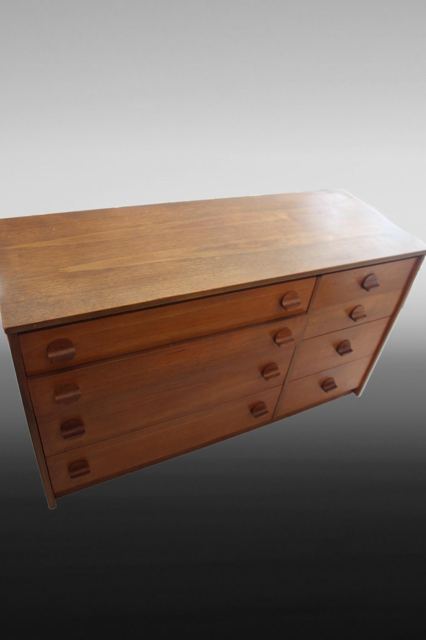 Mid Century Vintage STAG Teak Chest of 8 Drawers For Sale 1