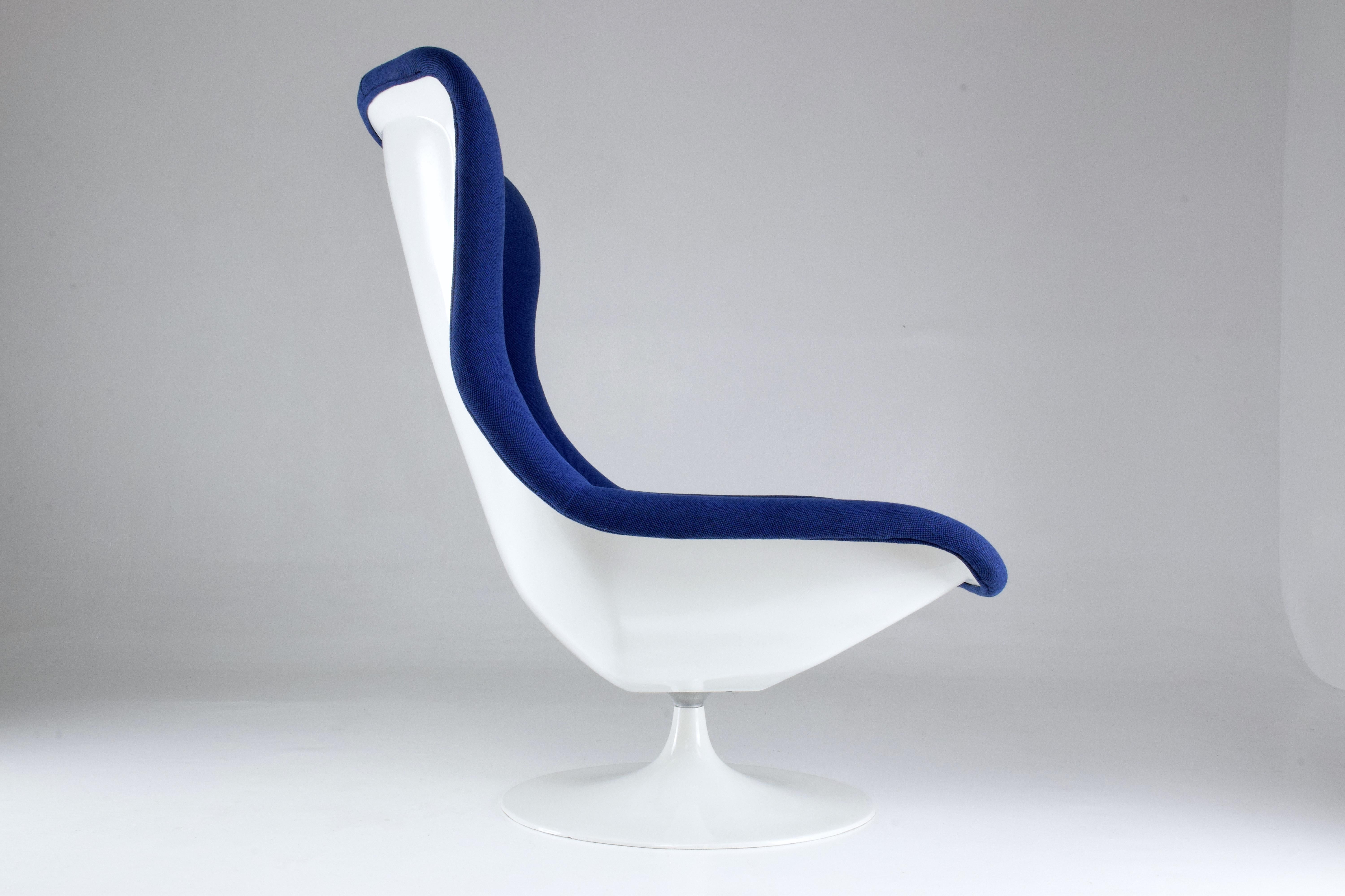 British Midcentury Vintage Swivel Lounge Chair by Lurashell, 1960s