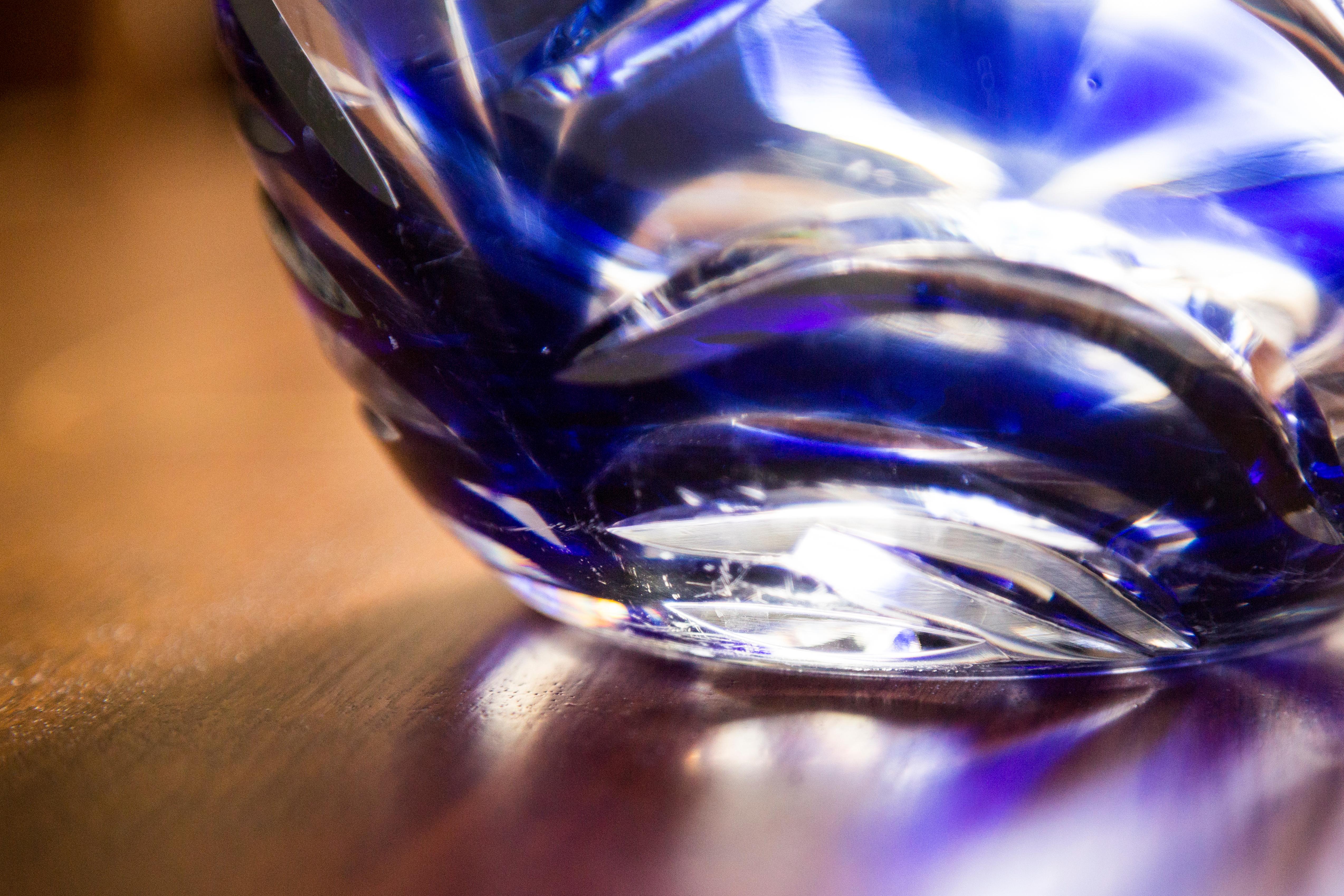 italien Vase en cristal bleu et transparent du milieu du siècle dernier, Italie, années 1960 en vente