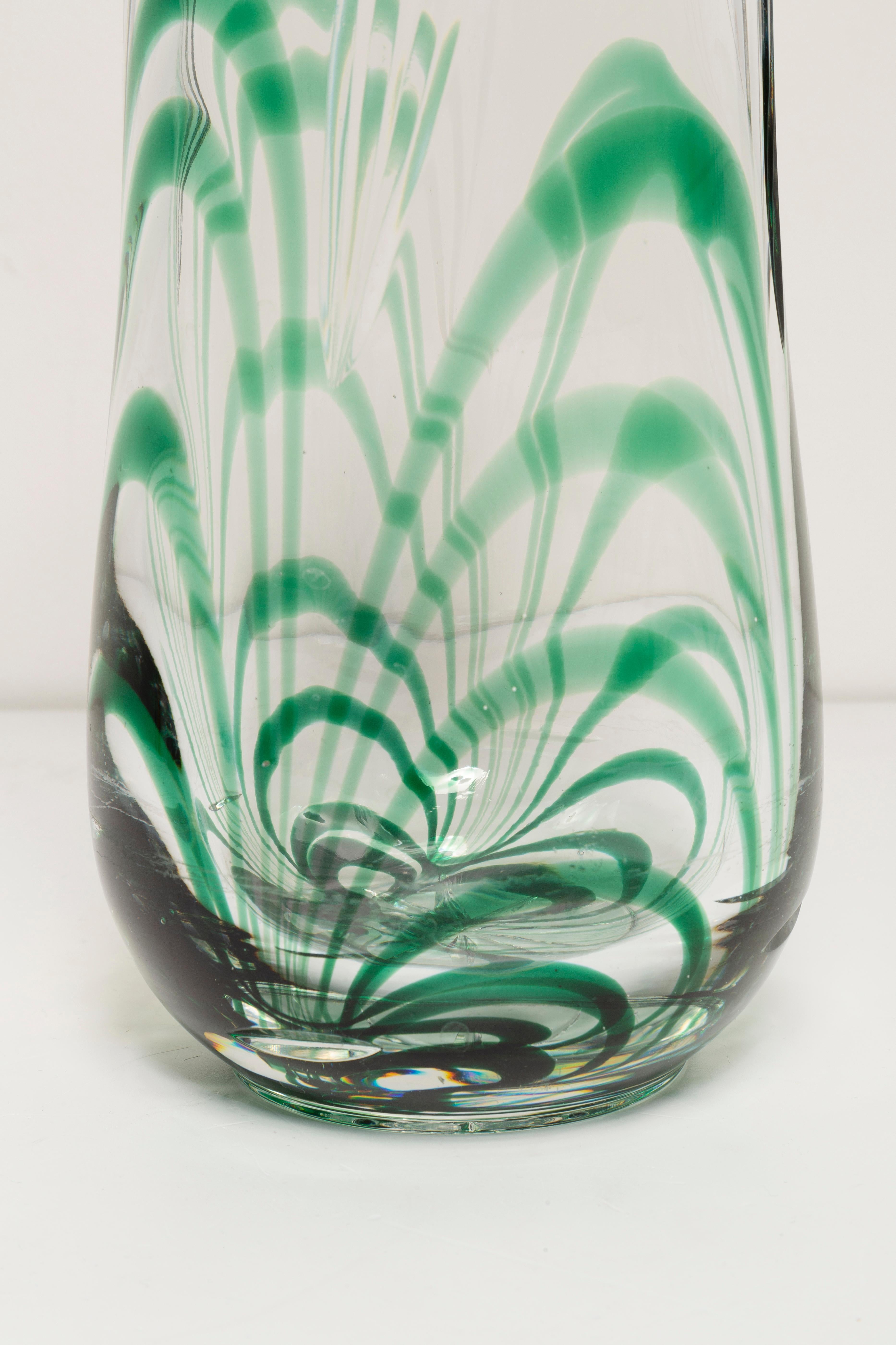 Mid-Century Vintage Transparent and Green Crystal Vase, Italy, 1960s In Good Condition For Sale In 05-080 Hornowek, PL