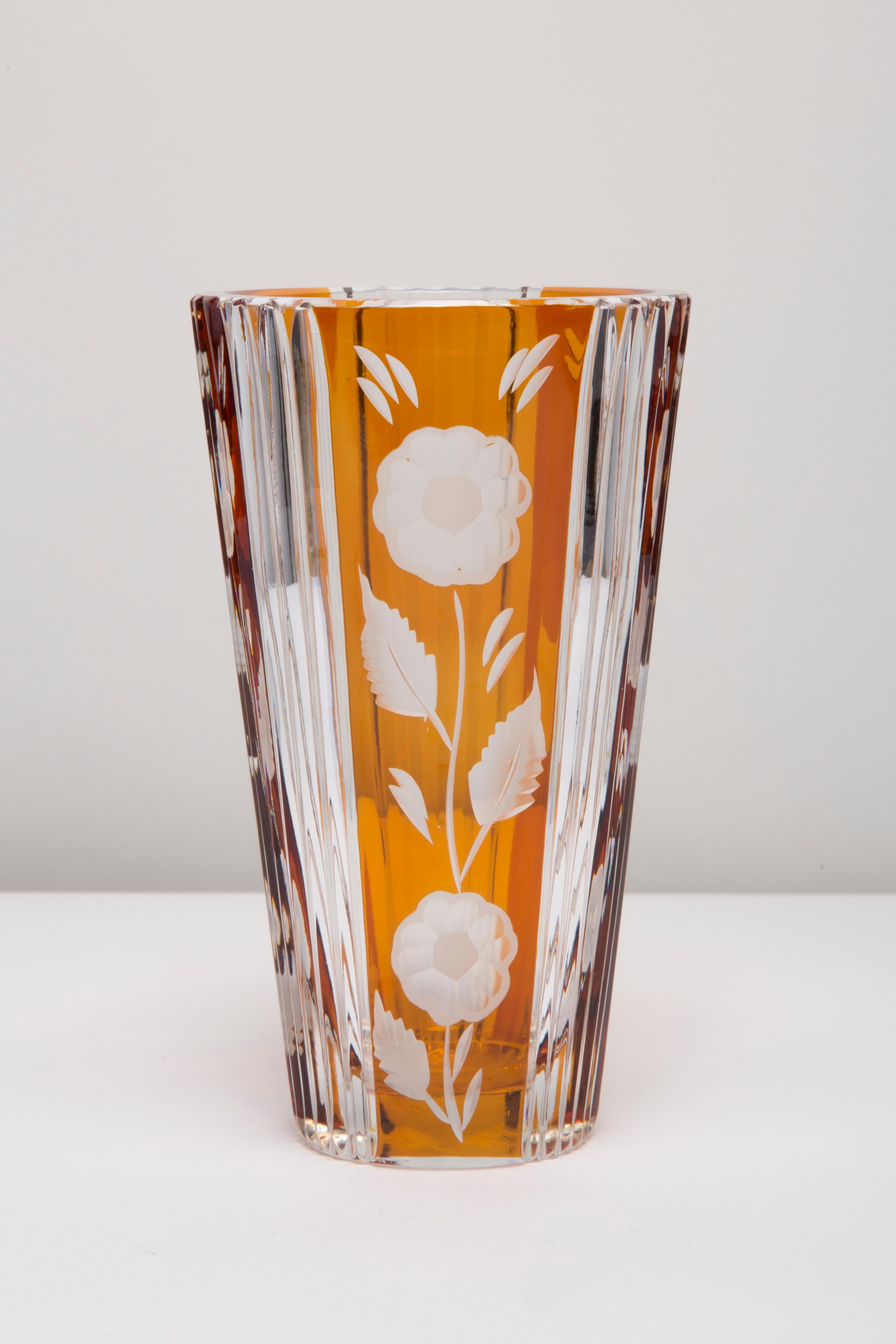 Mid-Century Vintage Transparent and Orange Crystal Vase, Italy, 1960s In Good Condition For Sale In 05-080 Hornowek, PL