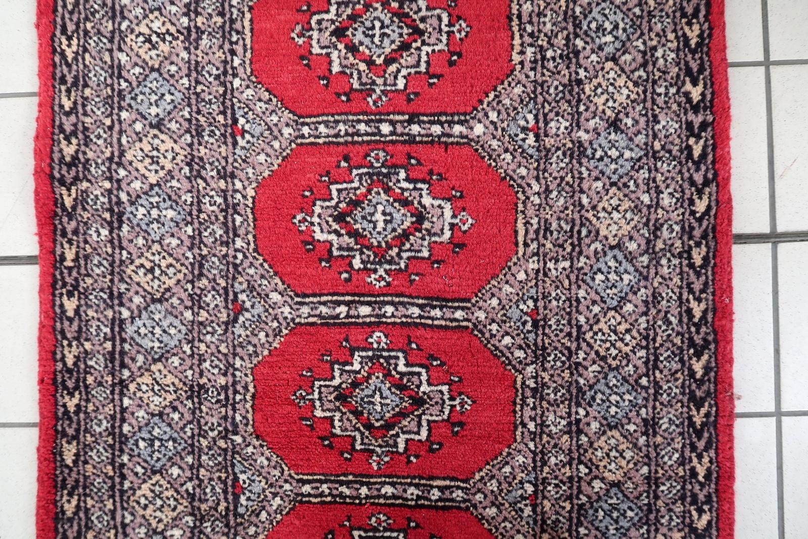 Noué à la main Tapis de course en laine Vintage Uzbek Bukhara, 2.8' x 7.9' - 1C1198 en vente
