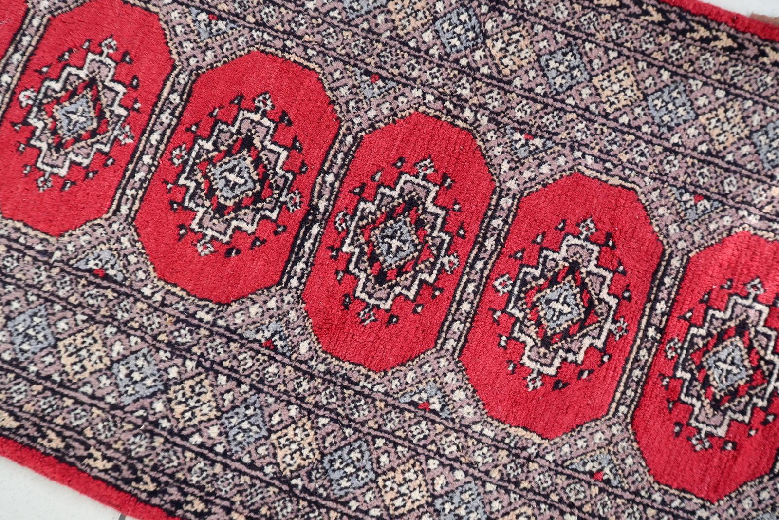 Tapis de course en laine Vintage Uzbek Bukhara, 2.8' x 7.9' - 1C1198 Bon état - En vente à Bordeaux, FR